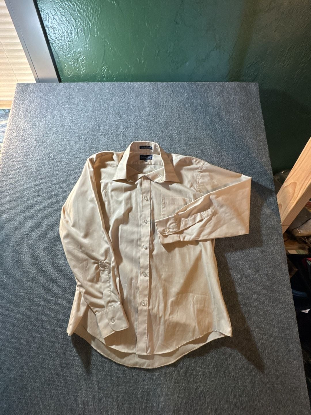 Botany 500 Long Sleeve Dress Shirt Size 15.5 32/33 Cream Single Needle Tailoring 3