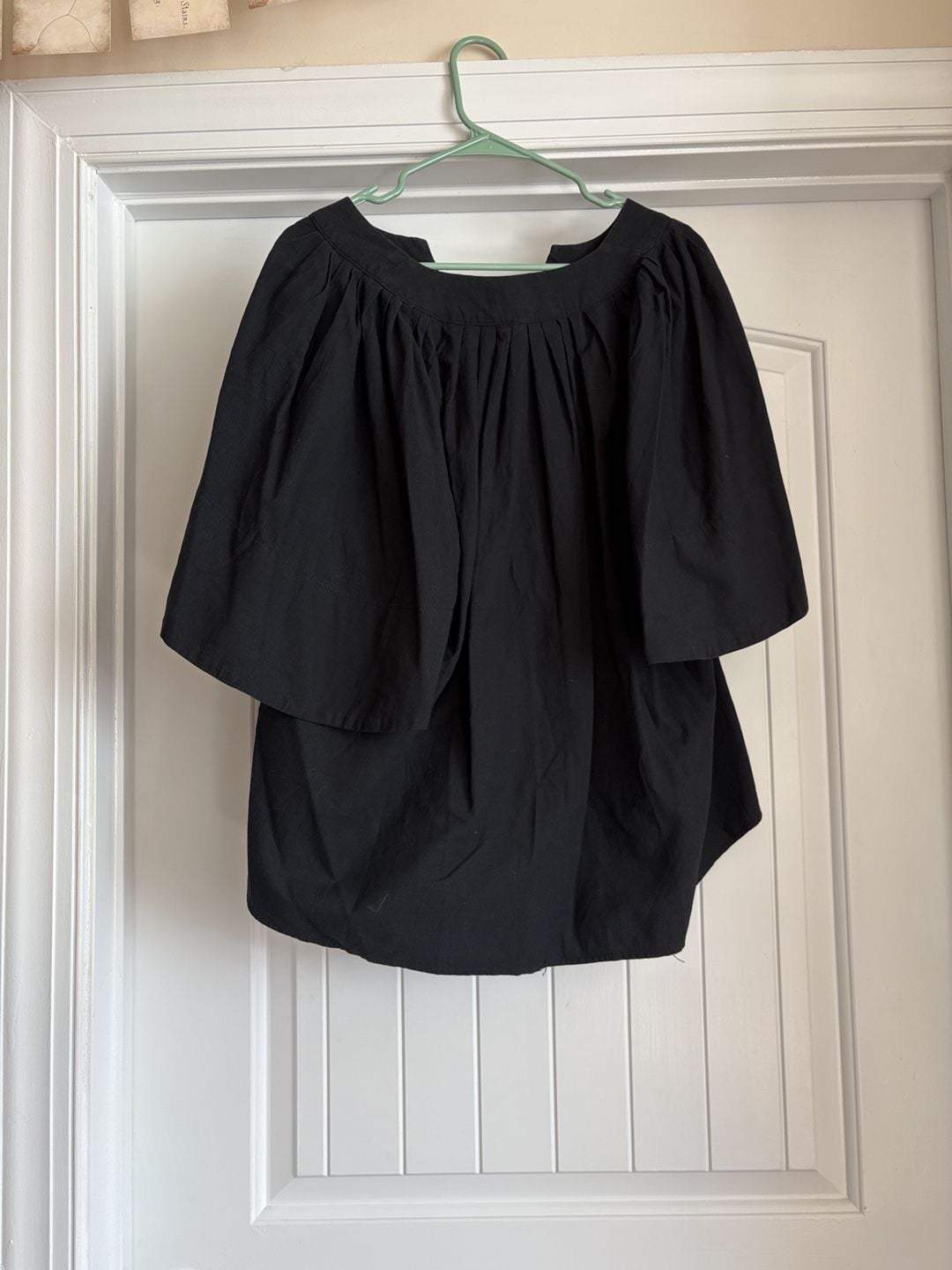 Pomander Place by Tuckernuck Finley Flutter Sleeve Top Size L Black Cotton 4