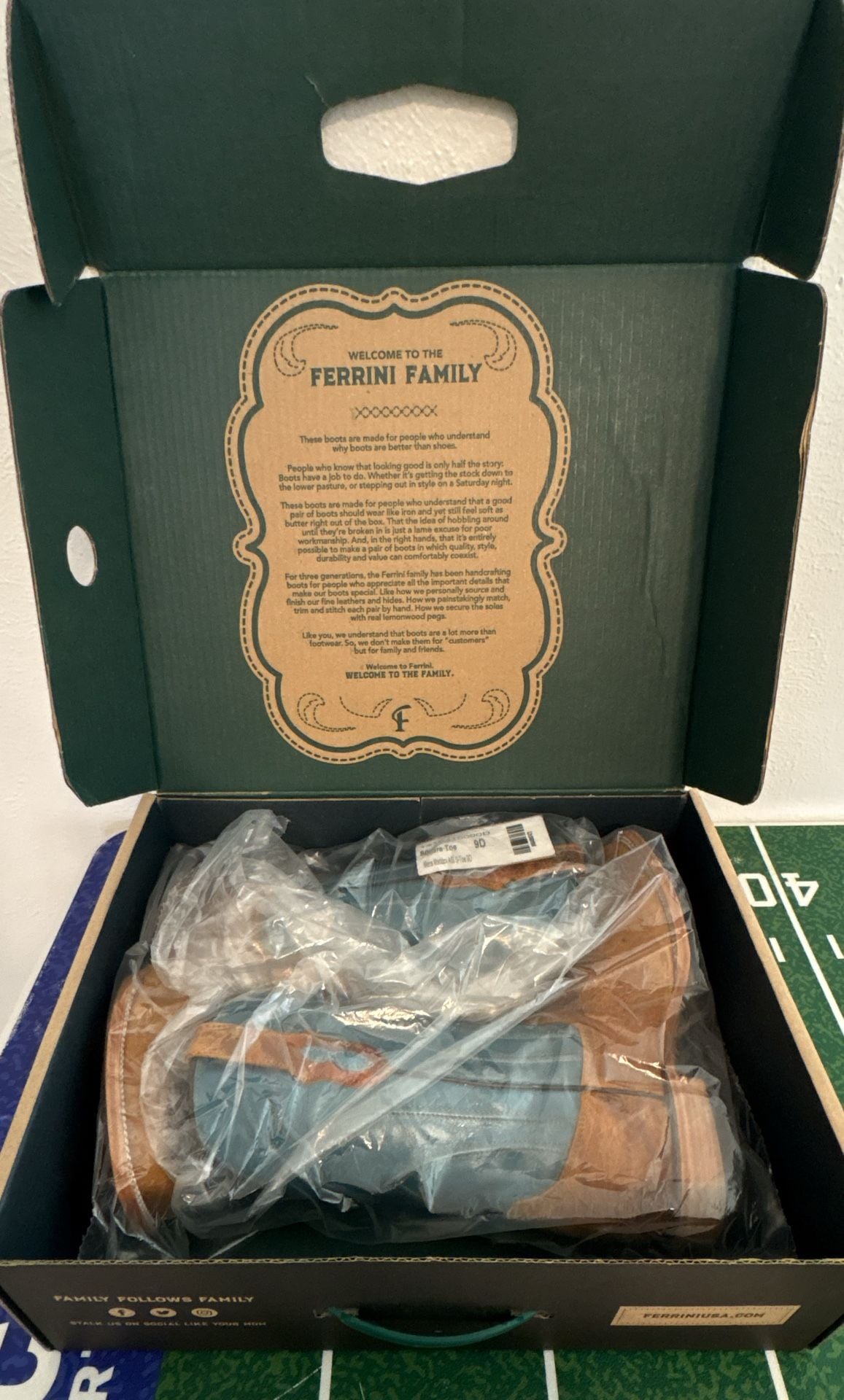 Ferrini Western Boots Square Toe Size 9D Brown Blue Leather 2