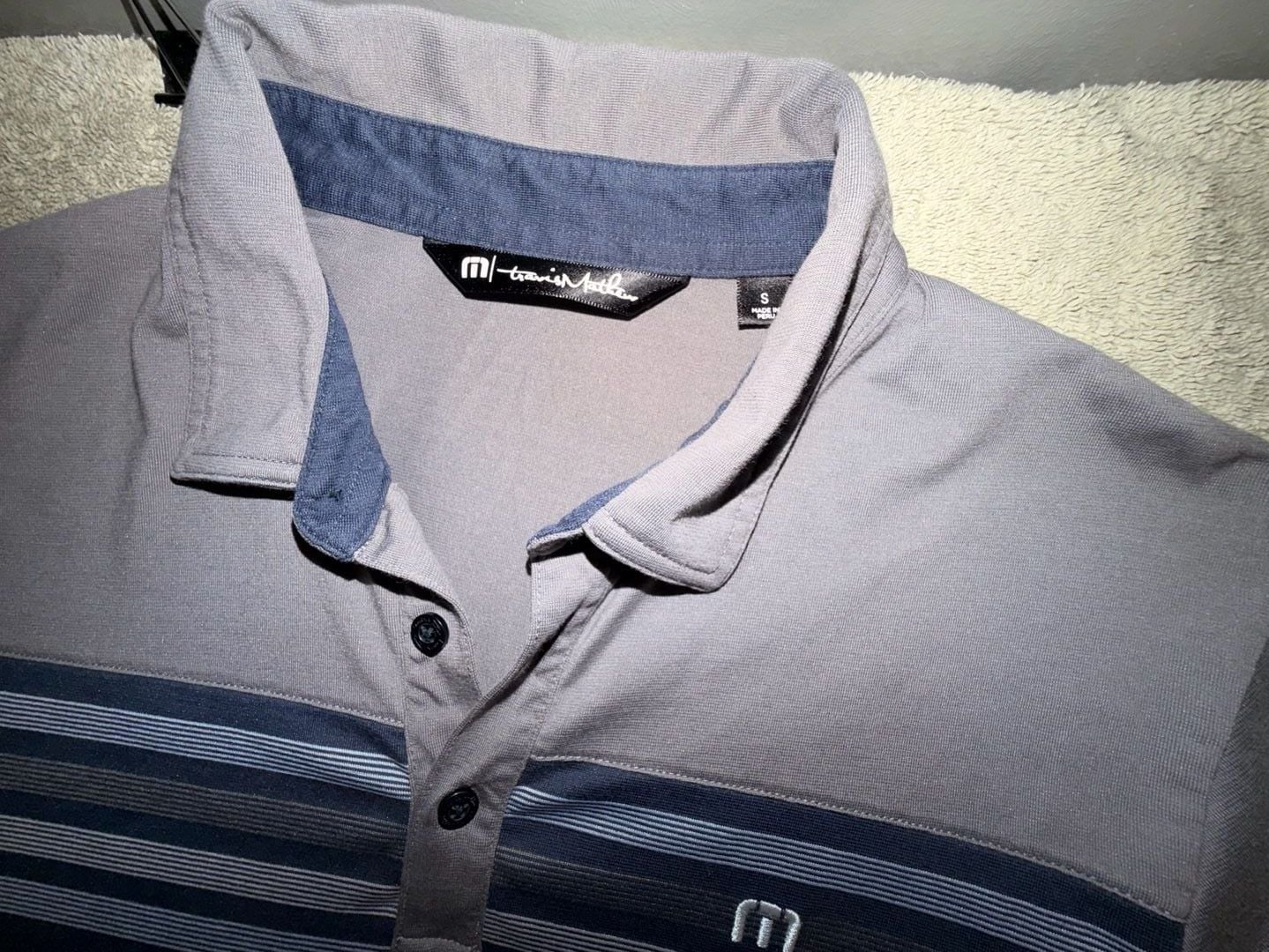 TravisMathew Striped Golf Polo Shirt Size S Gray Blue Short Sleeve 4