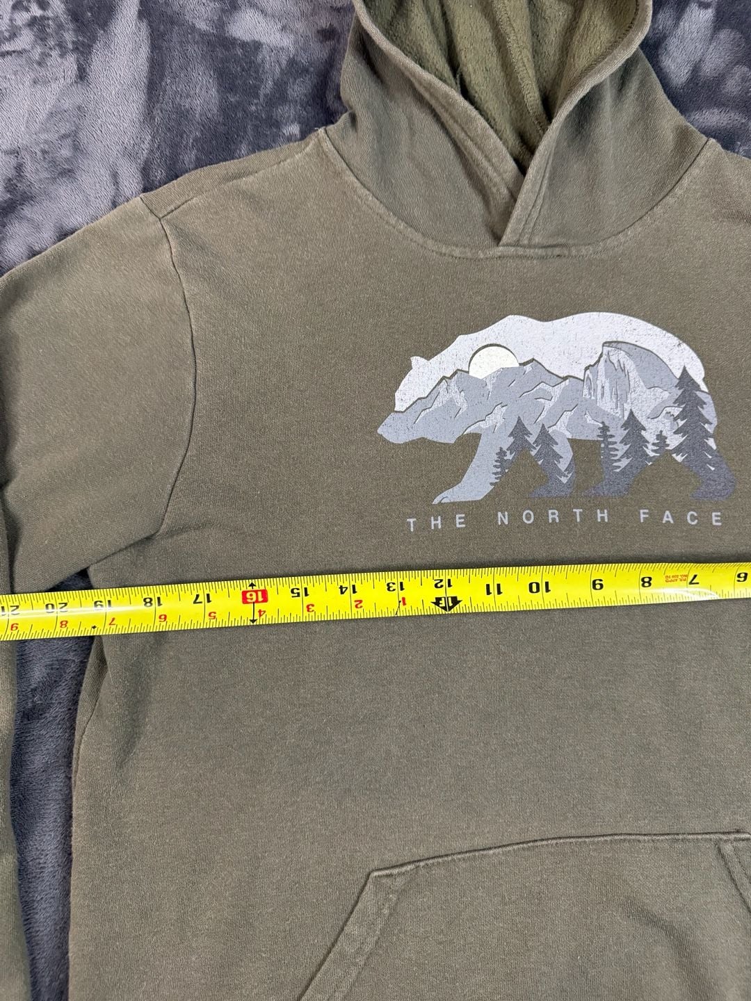 The North Face Bear Mountain Graphic Hoodie Olive Green#171 3