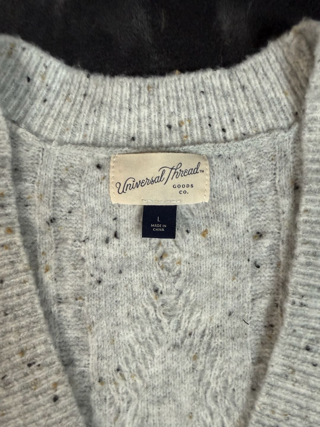 Women’s Universal Thread Sweater Vest Size L Gray Cable Knit V-Neck Marled#172 4