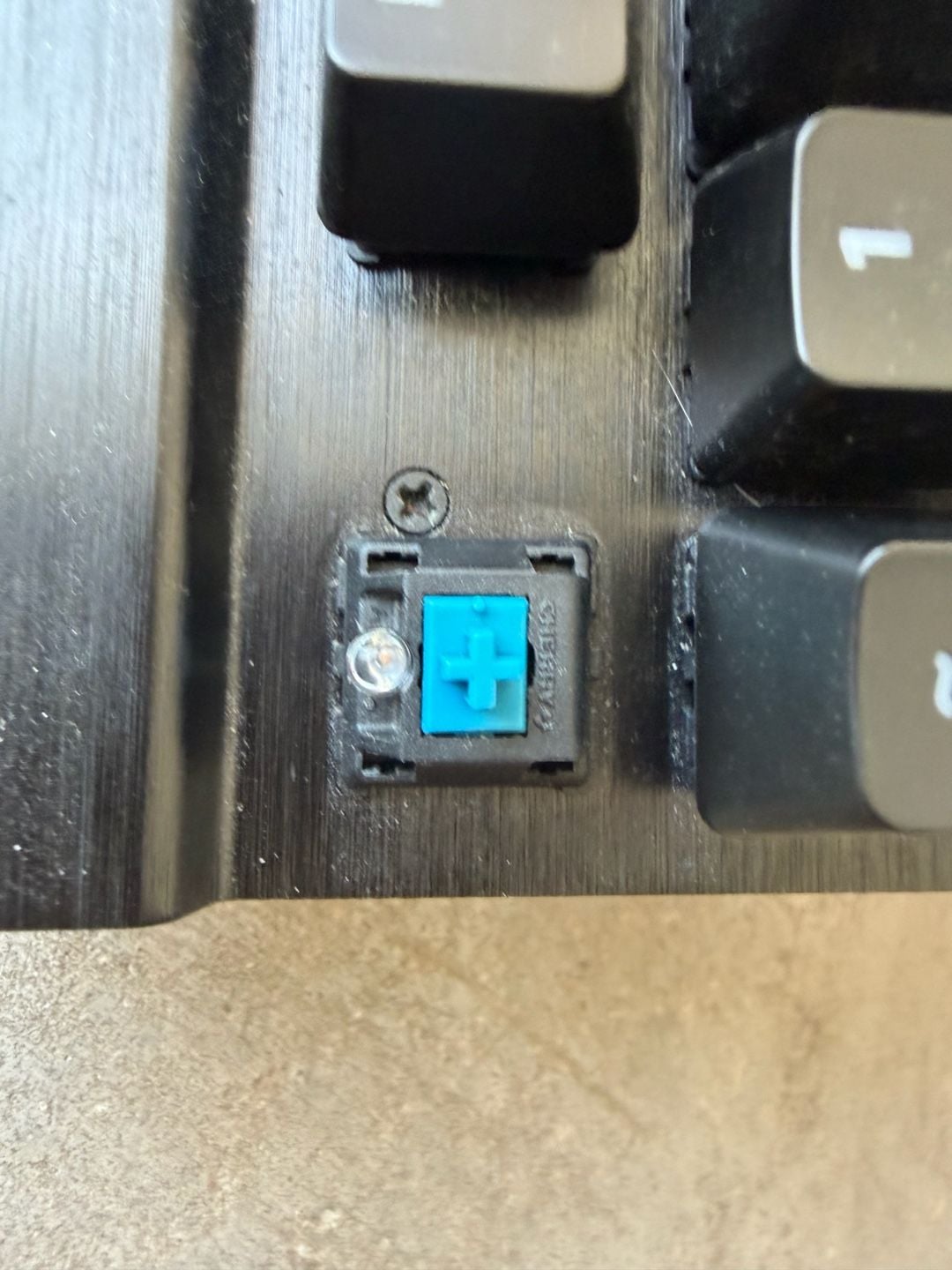 Corsair K70 Mechanical Gaming Keyboard Cherry MX Blue Switches 4