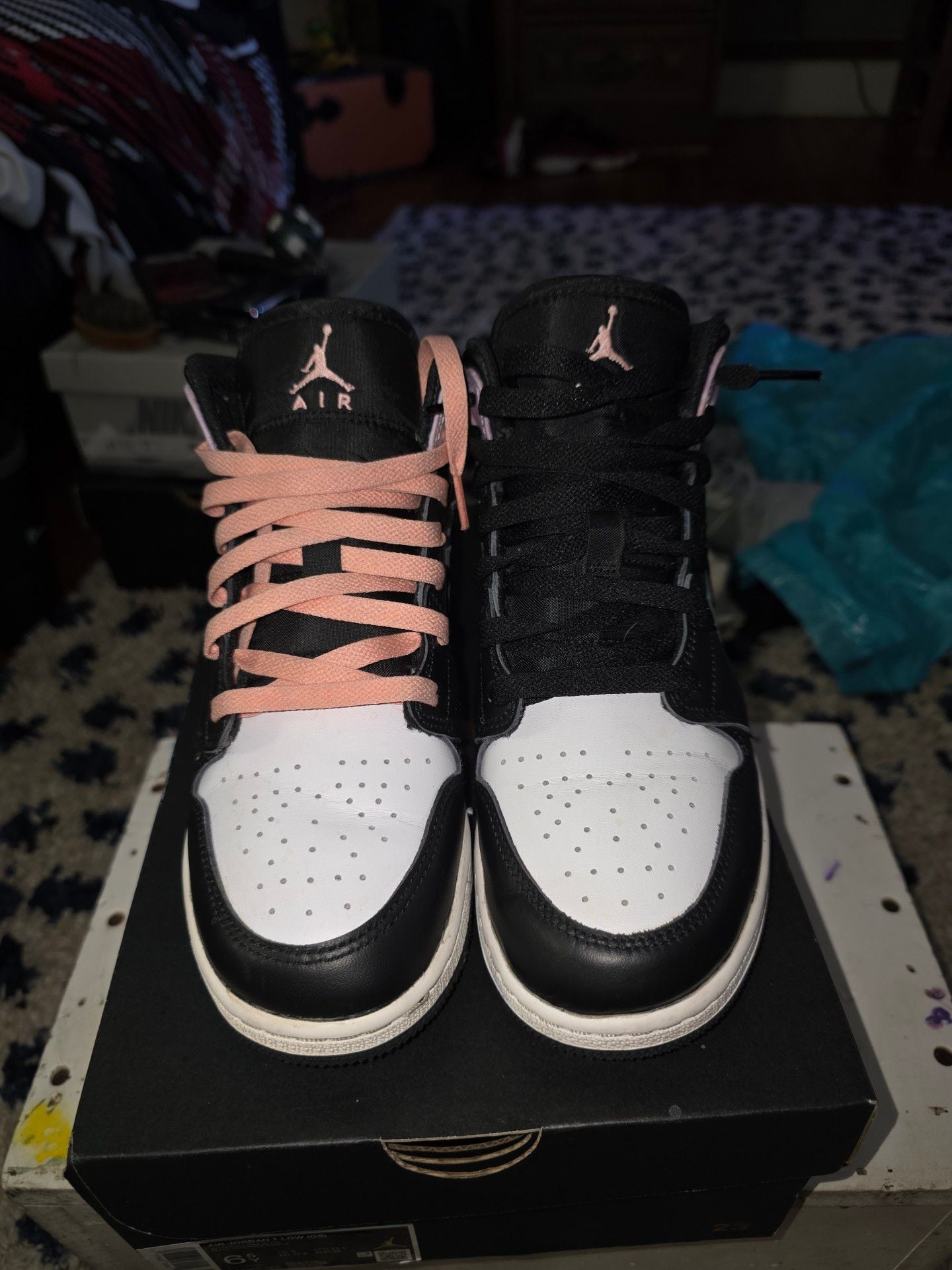 Air Jordan 1 Mid SE "Zen Master" (Bleached Coral/Amethyst Wave) 2