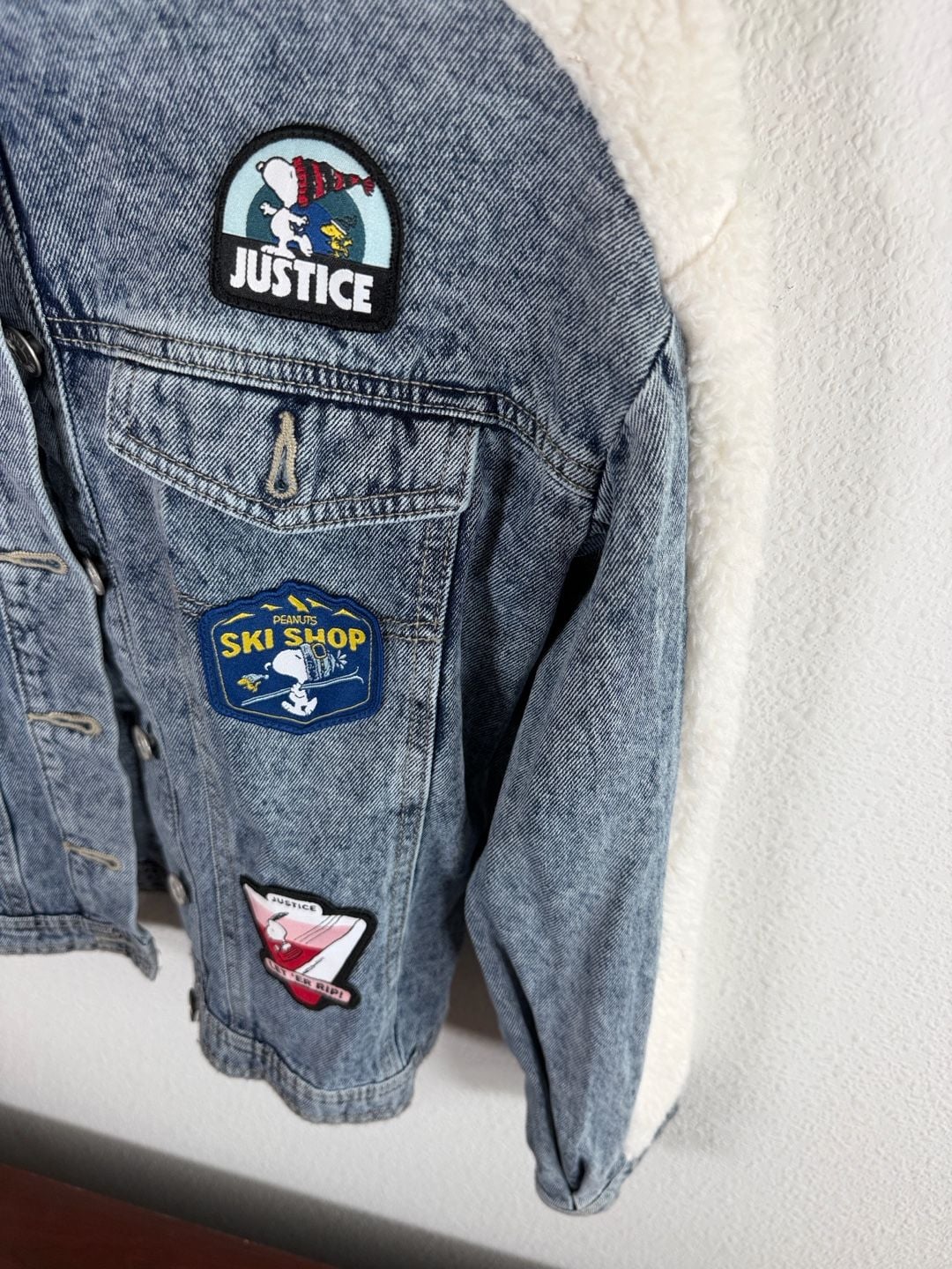 Justice Peanuts Snoopy Denim Sherpa Jacket Size M 10 Blue Patches 4