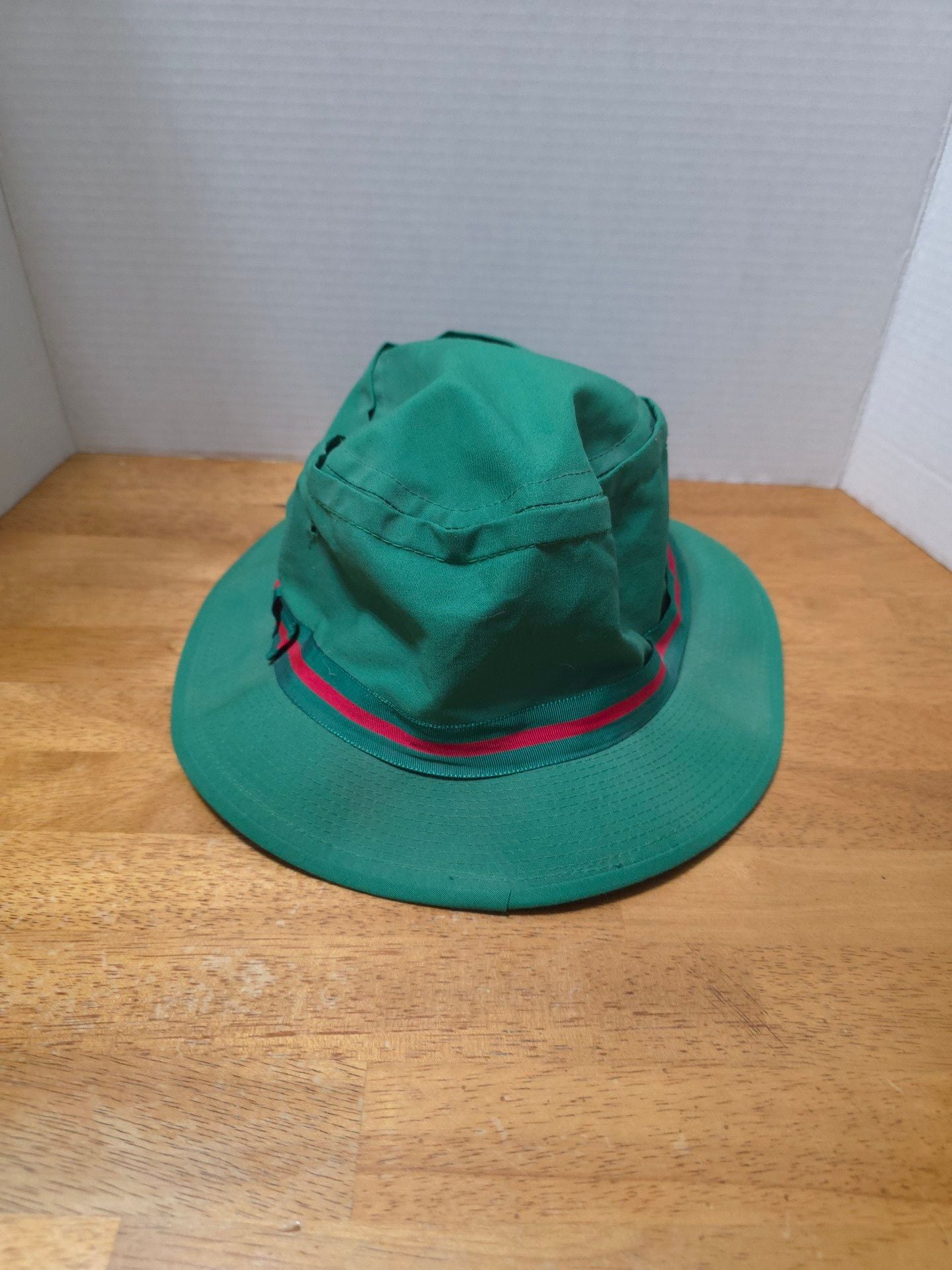 Masters Golf Tournament Bucket Hat Green Red Trim Embroidered Logo 5