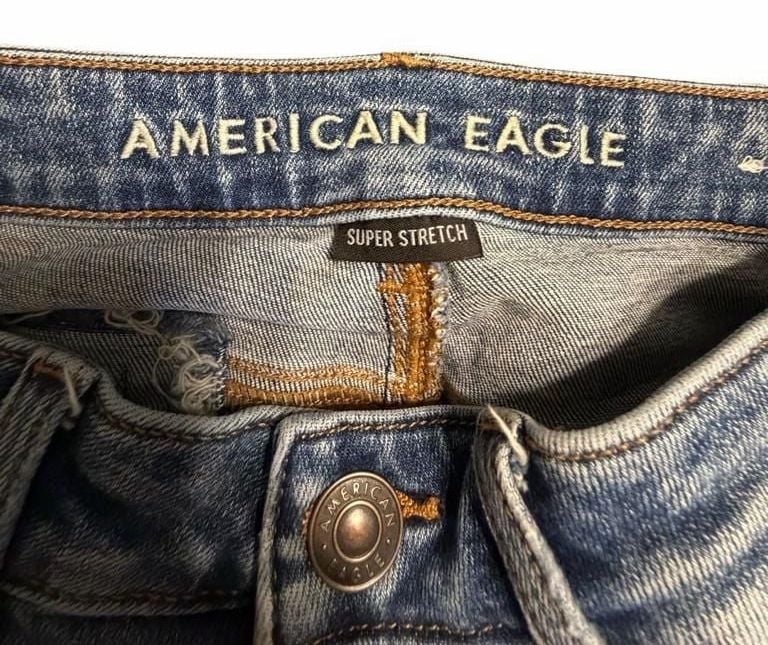 American Eagle Super Stretch Jegging Size 4 Regular Distressed Denim 5