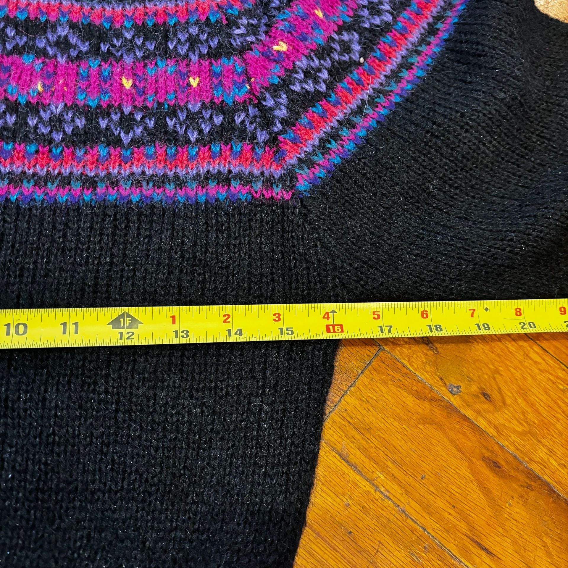 Vintage Sweater Teas Fair Isle Sweater Black Size M Wool Blend 5