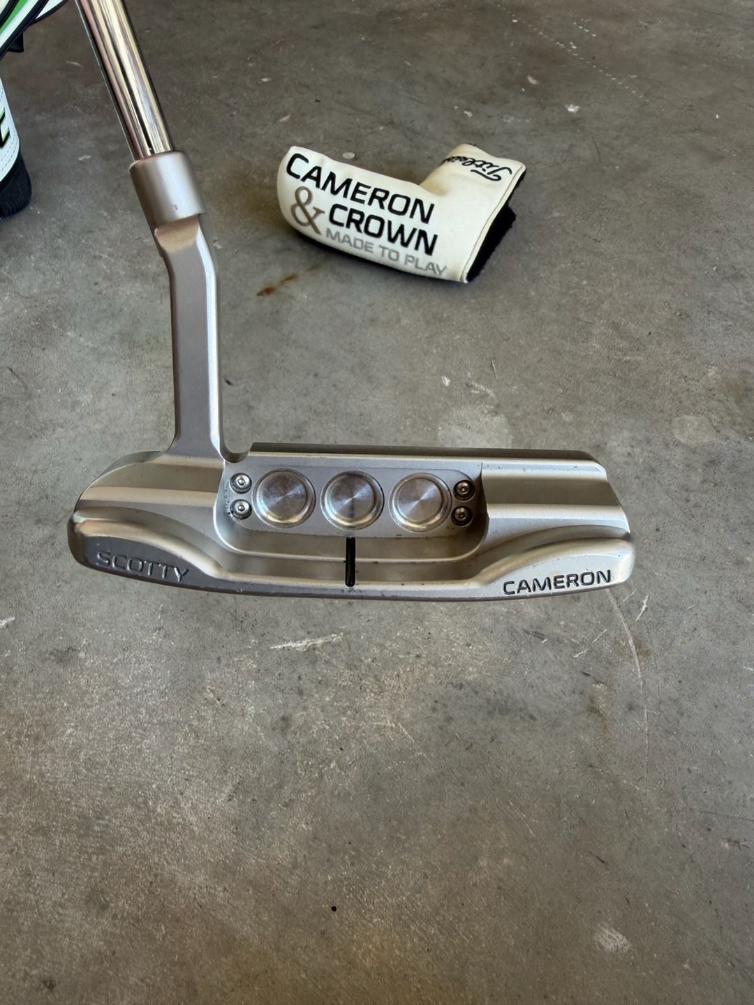 Titleist Scotty Cameron and Crown Newport Putter 2