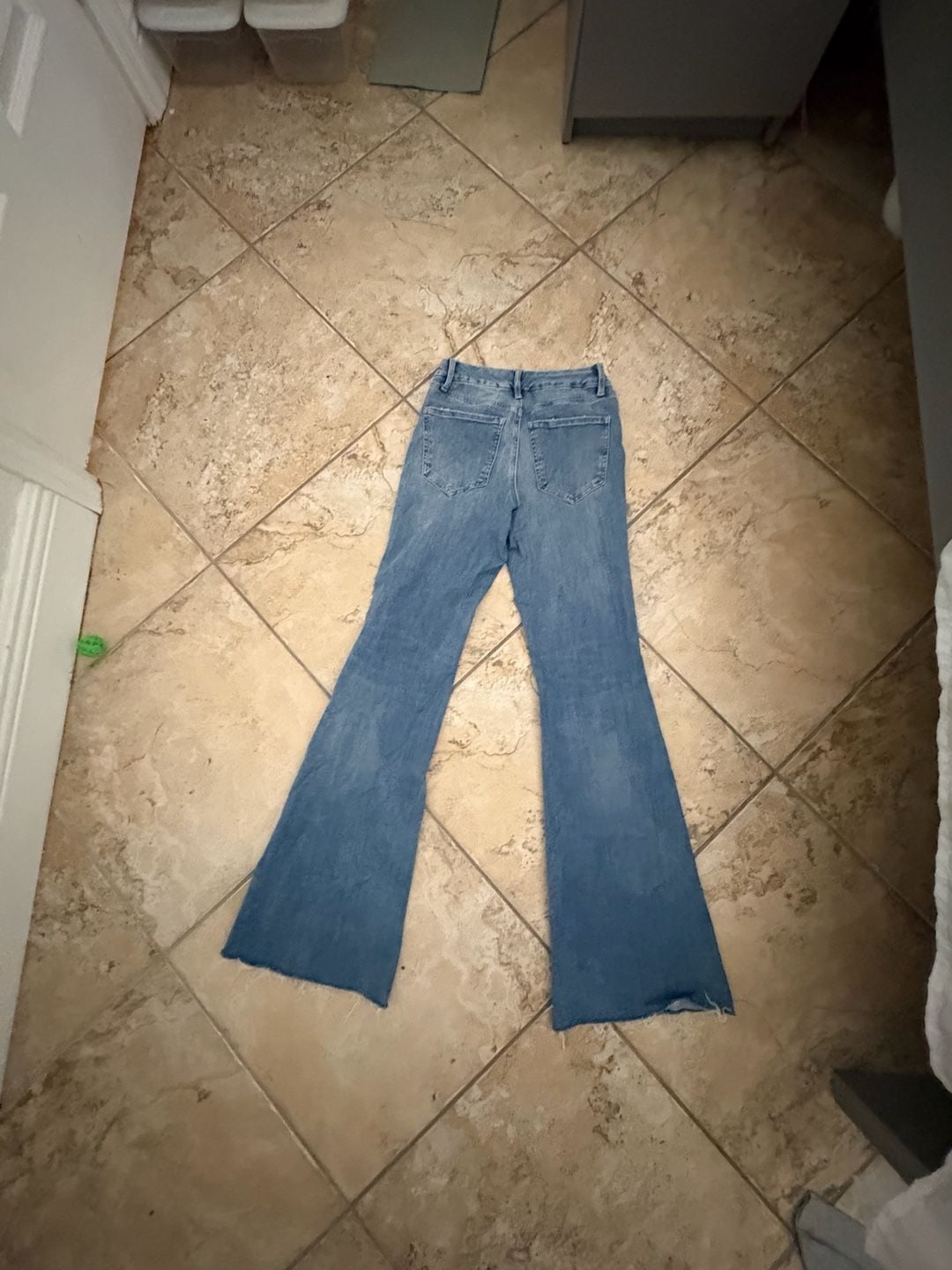 Judy Blue Flare Jeans Front Pintuck Fray Hem Medium Wash Denim 3