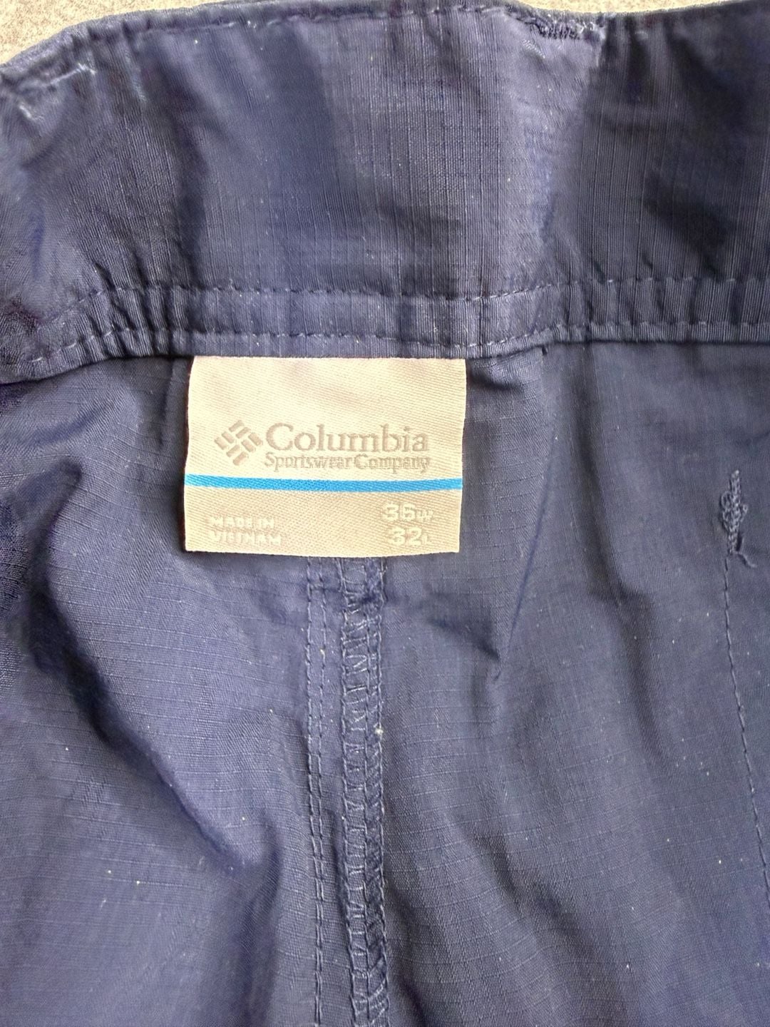 Columbia PFG Nylon Cargo Fishing Pants Size 36x32 Navy Blue Hiking 3