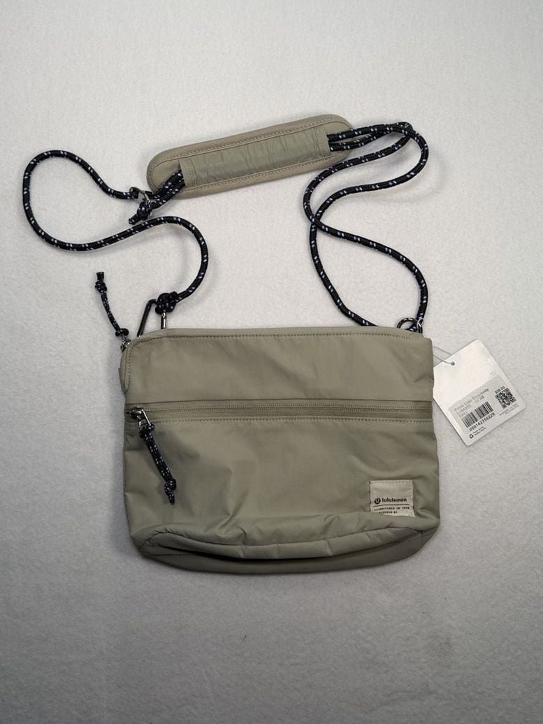 Lululemon Sage Green Crossbody Bag Casual Sporty Utility Athleisure Shoulder Bag 3