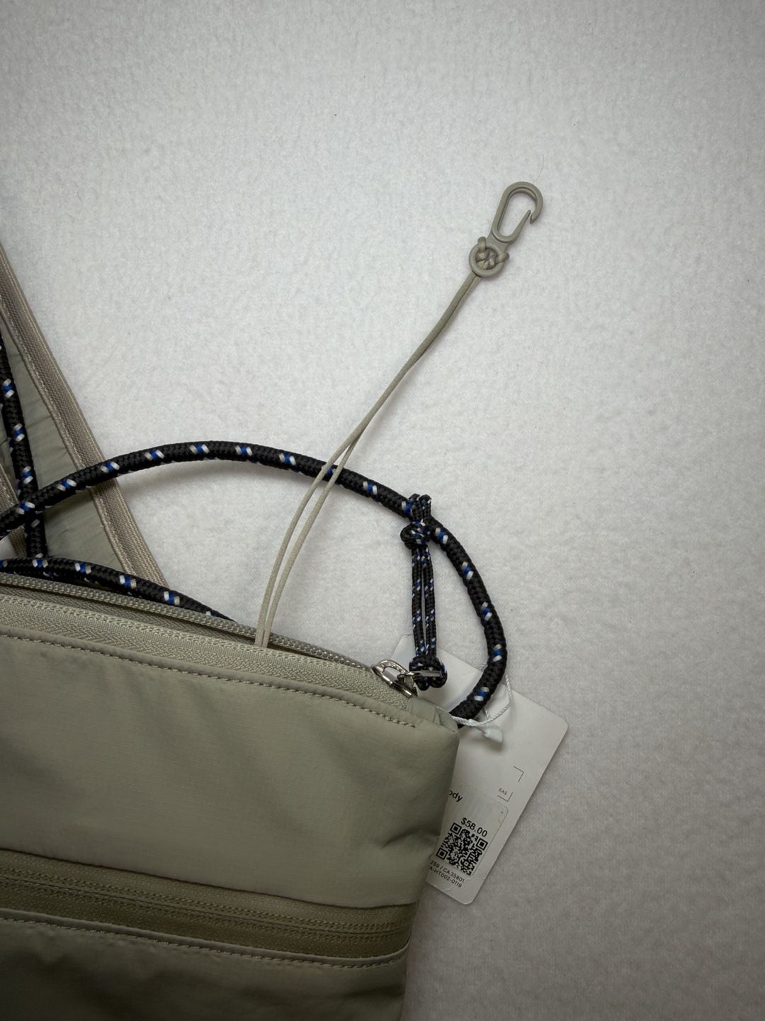 Lululemon Sage Green Crossbody Bag Casual Sporty Utility Athleisure Shoulder Bag 8