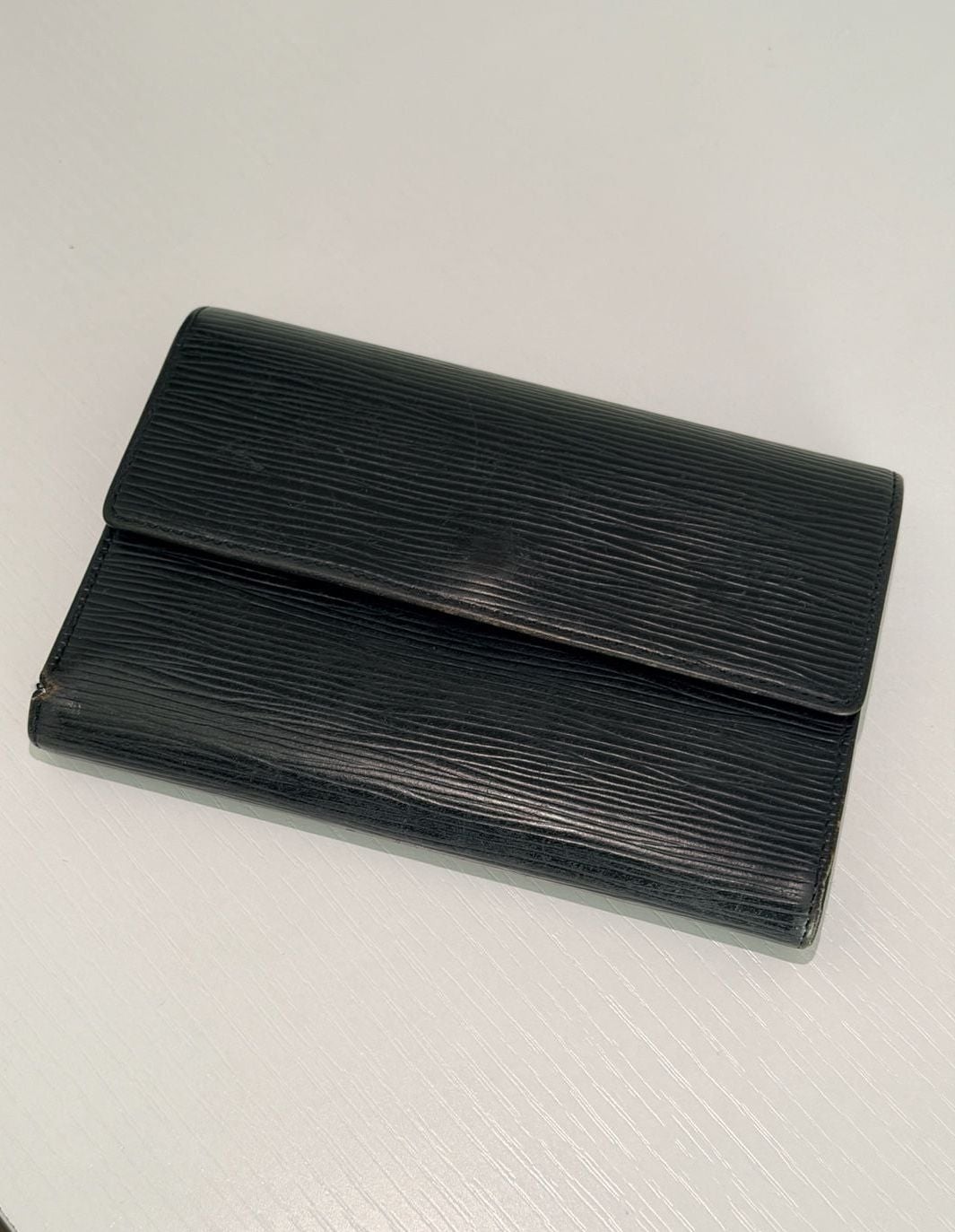 Louis Vuitton Epi Leather Black International Wallet 2