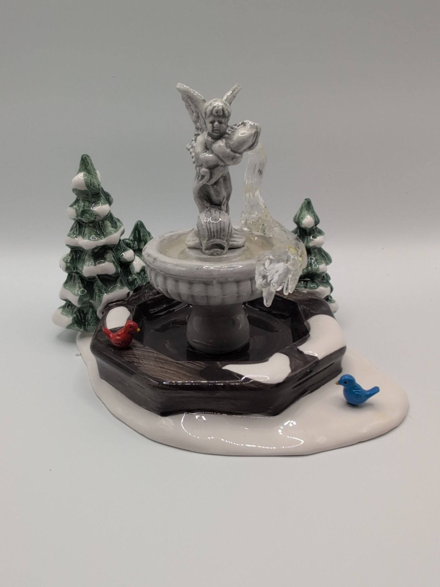 Department 56 Snow Village Winter Fountain Handpainted Ceramic Accessory 1