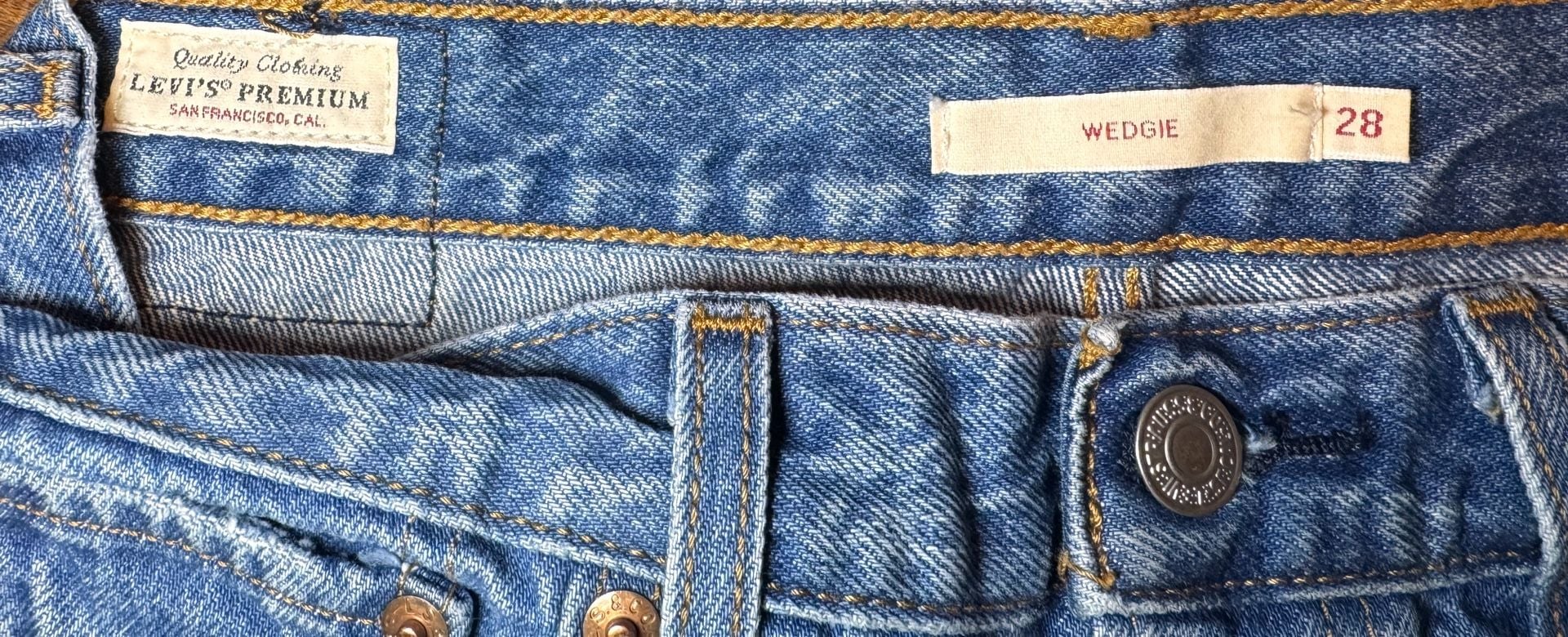 Levi’s Premium Wedgie Straight Jeans Women’s 28x27 High Rise Distressed Blue 5