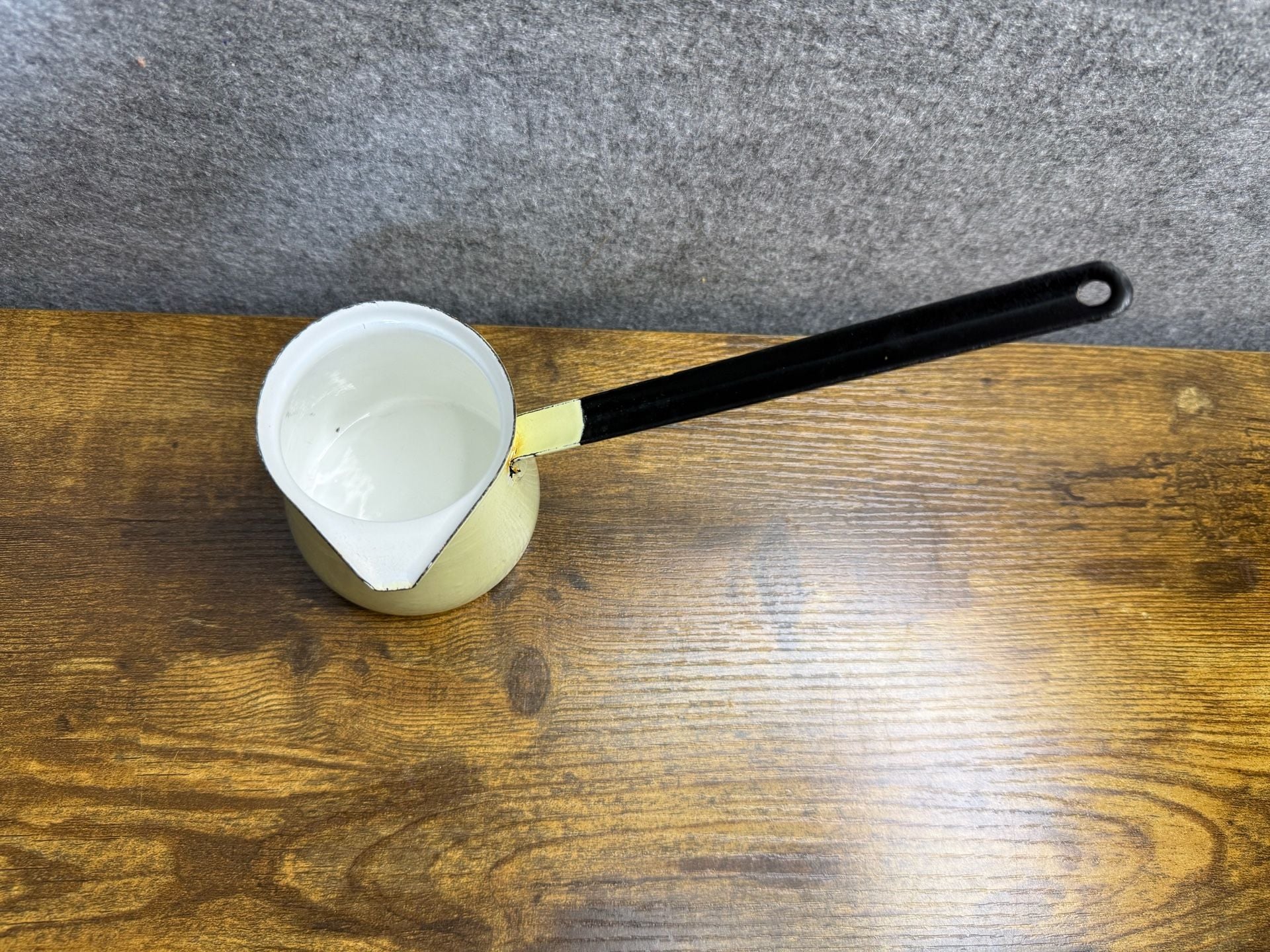 Vintage EMO Celje Enamel Coffee Pot Size 5 Yellow 1