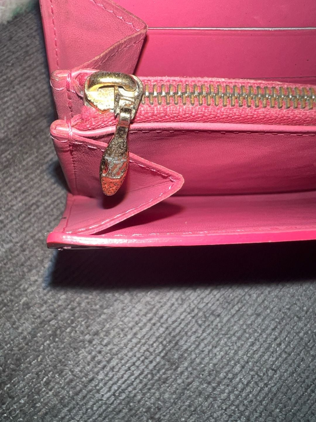Louis Vuitton Monogram Vernis Sarah Wallet Red Patent Leather 9