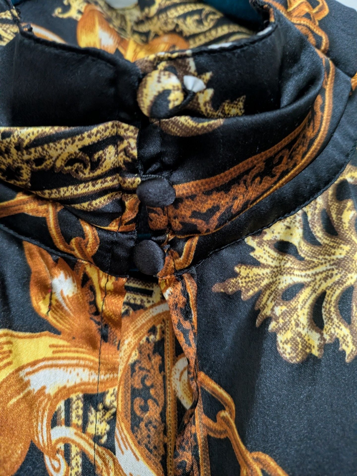 GUESS Chain Print Knot Hem Crop Blouse Black Gold 9