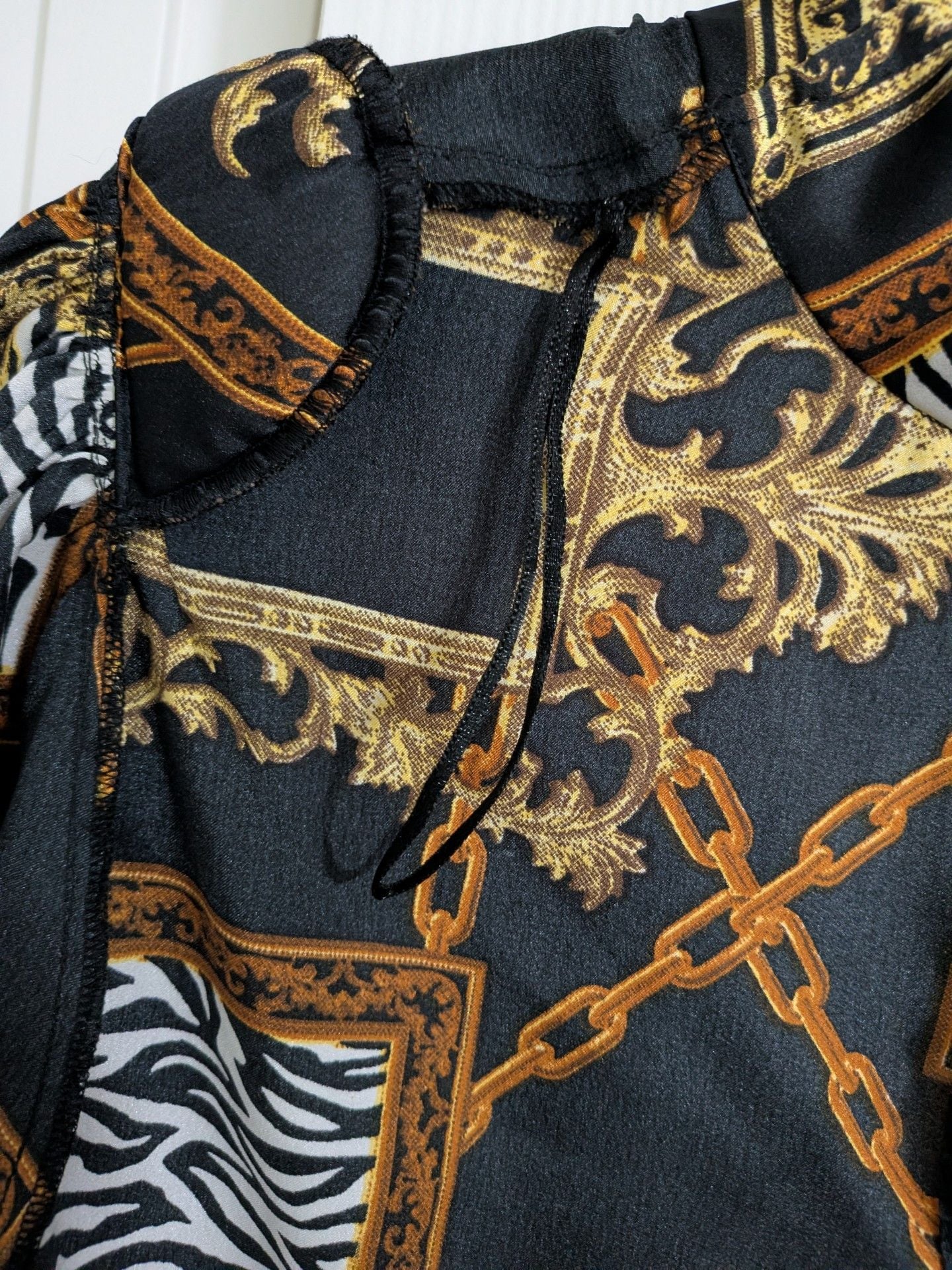 GUESS Chain Print Knot Hem Crop Blouse Black Gold 13