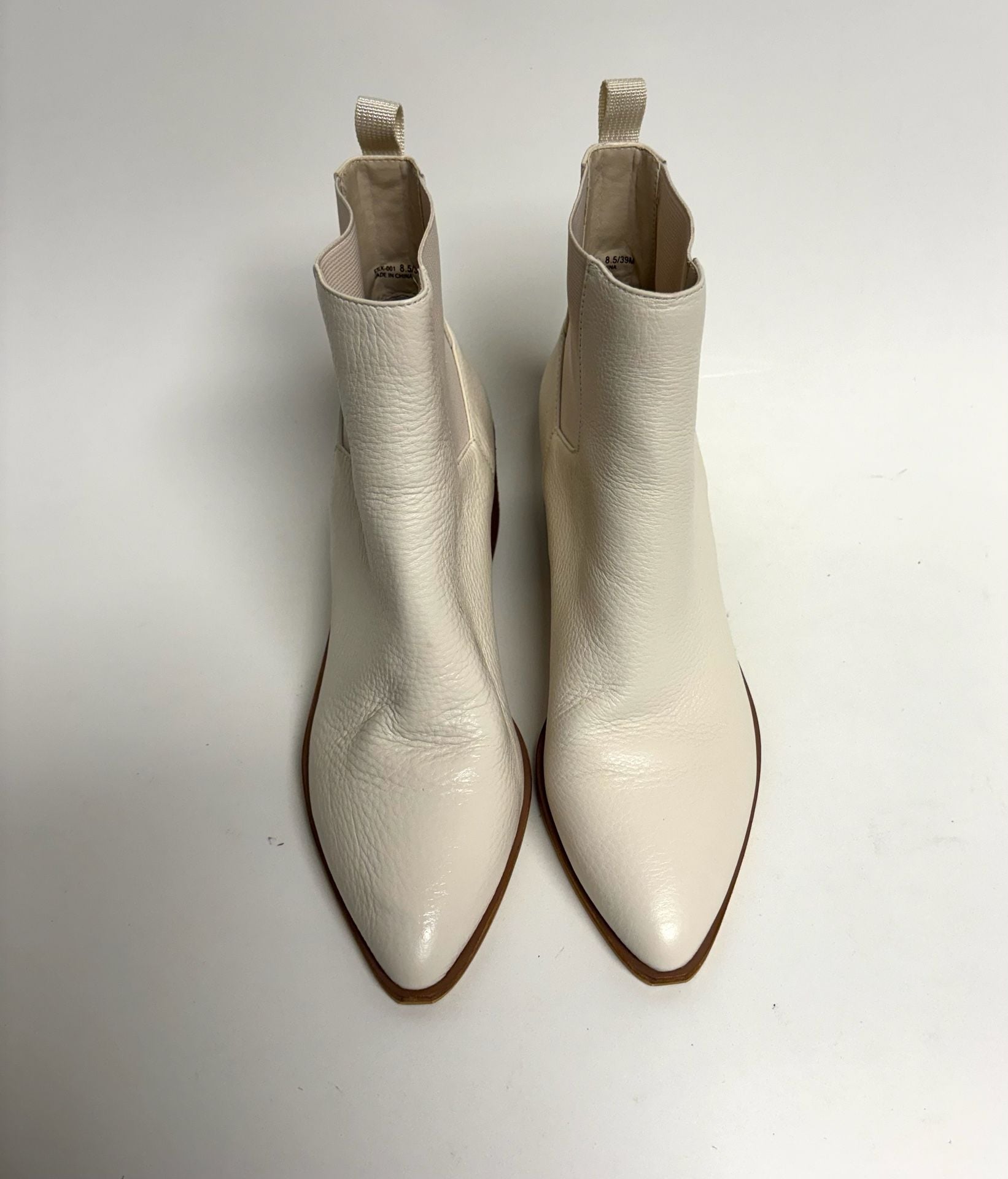 Chinese Laundry Filip Booties Size 8.5 Ivory Leather Pointed Toe 2