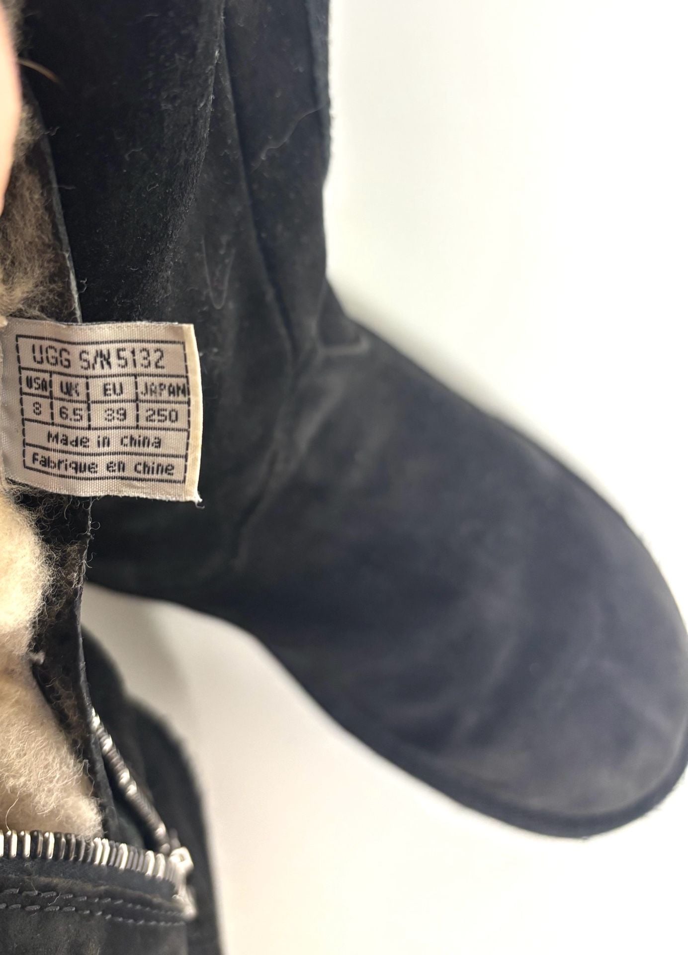 UGG Cargo III Size 8 Black Suede Mid Calf Boots 5132 7
