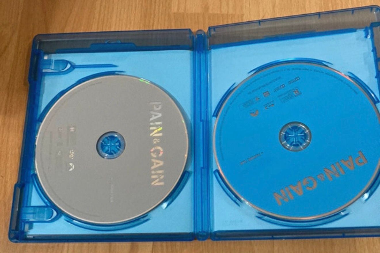 Pain & Gain Blu-Ray + DVD Movie 2