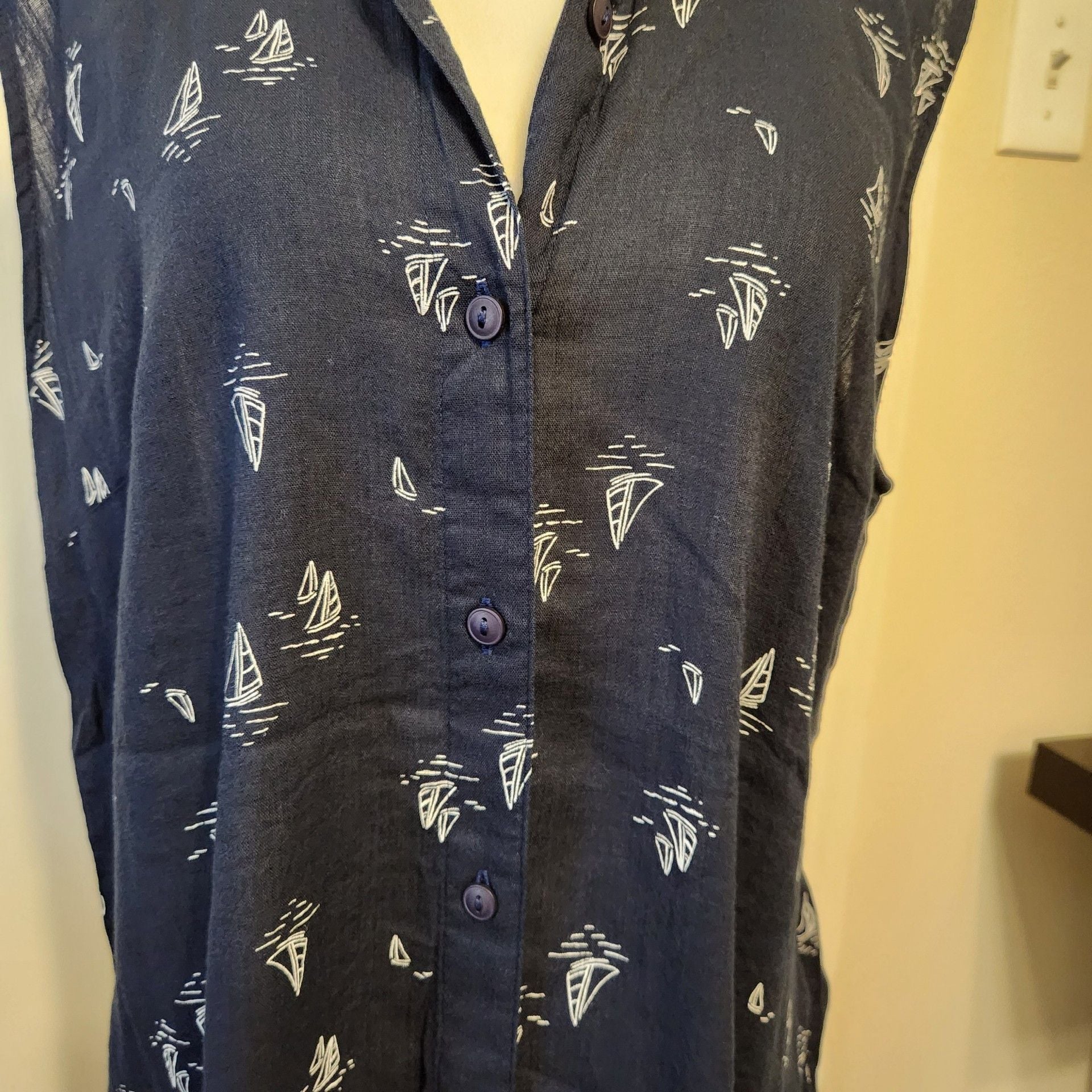 Sailboat Sleeveless Top XL Navy 3