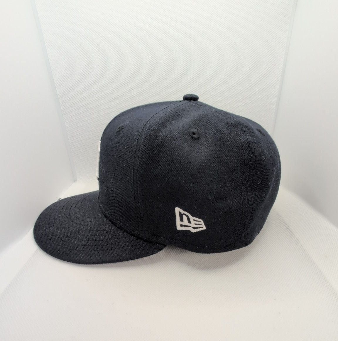 New Era Detroit Tigers 59FIFTY Fitted Hat Size 7 1/4 Navy Blue 3