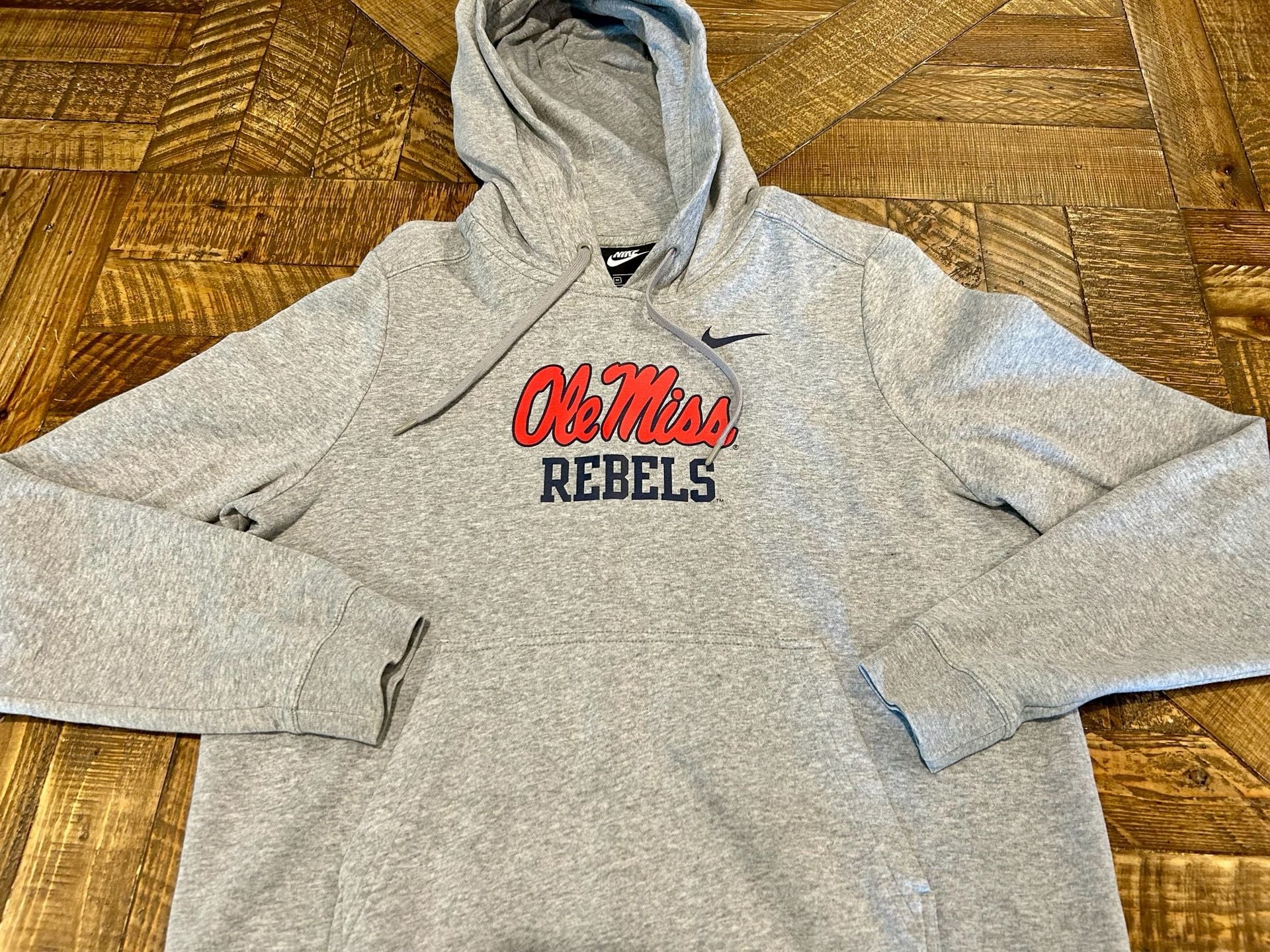 Nike Ole Miss Rebels Hoodie Size M Gray Script Logo Pullover 4