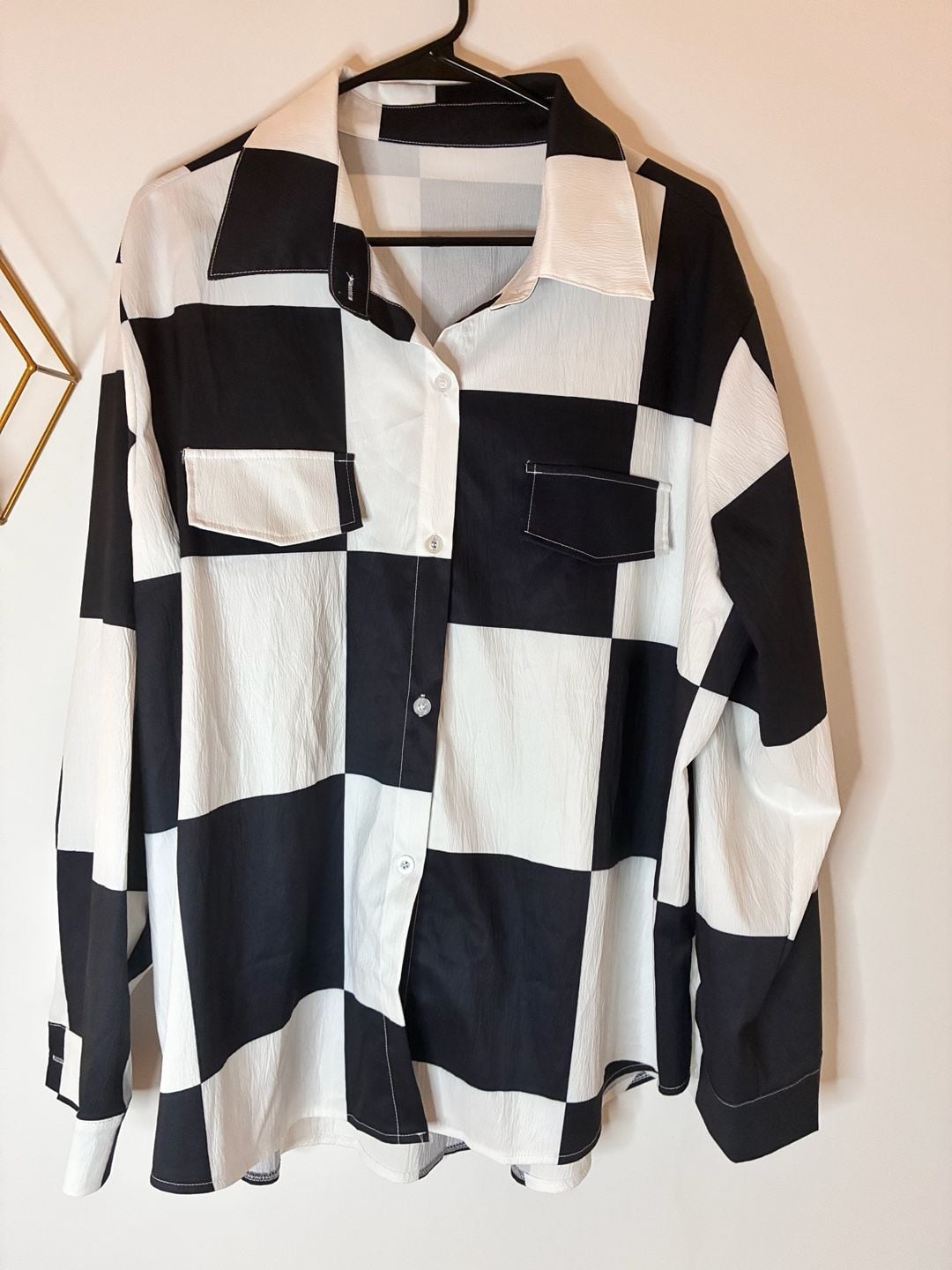 Women’s 25” P2P Black & White Oversized Checkerboard Button Down Shirt 2