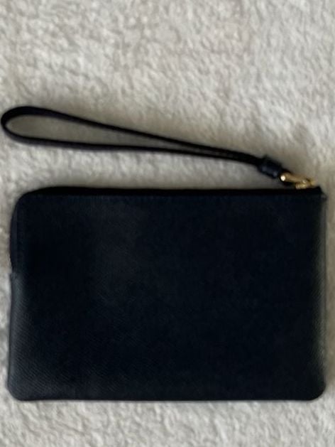 Coach Corner Zip Wristlet in Black Crossgrain Leather 4