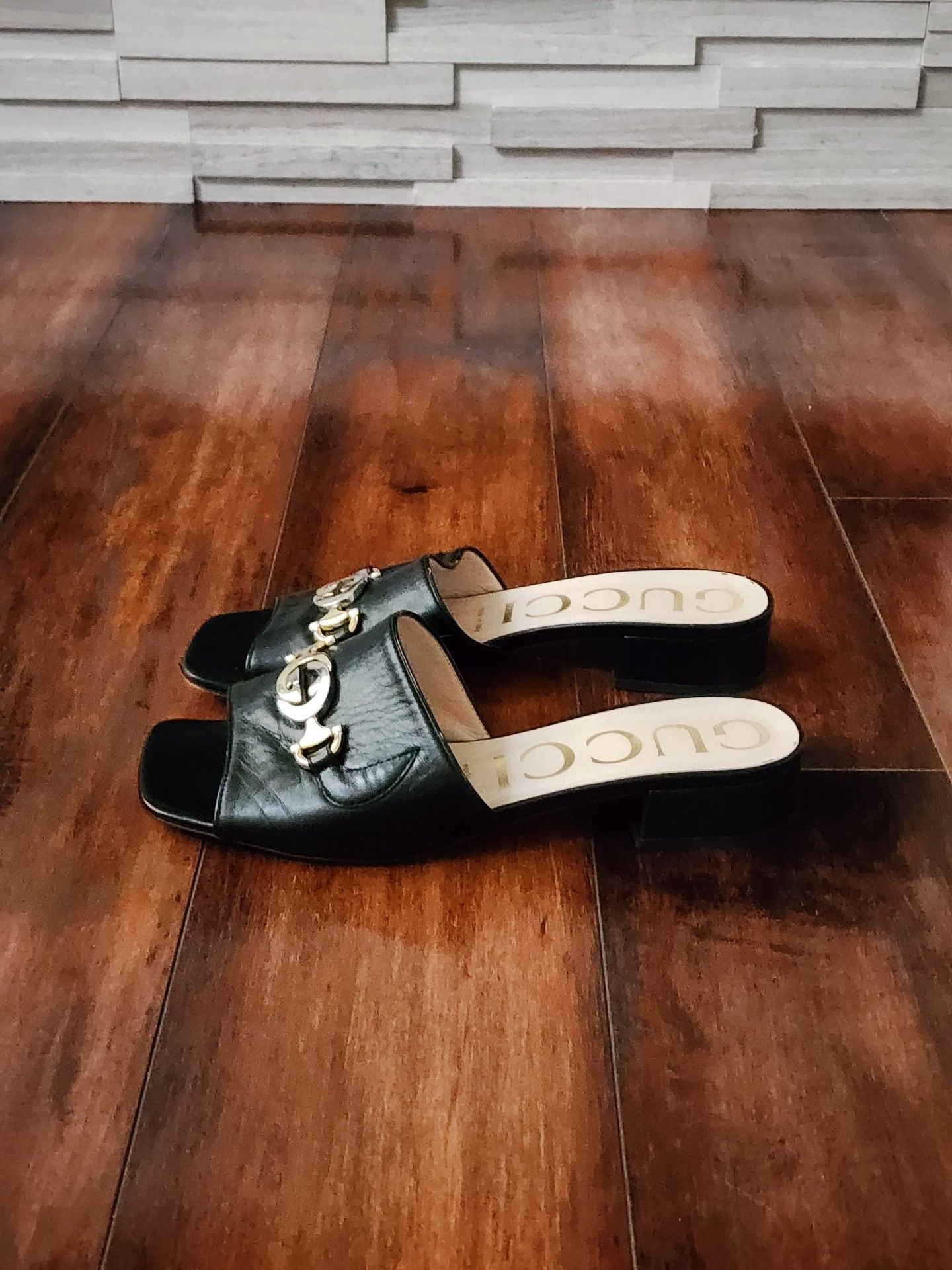 Gucci Interlocking G Horsebit Leather Slides - Black Sandals, Shoes - GUC1795285 4