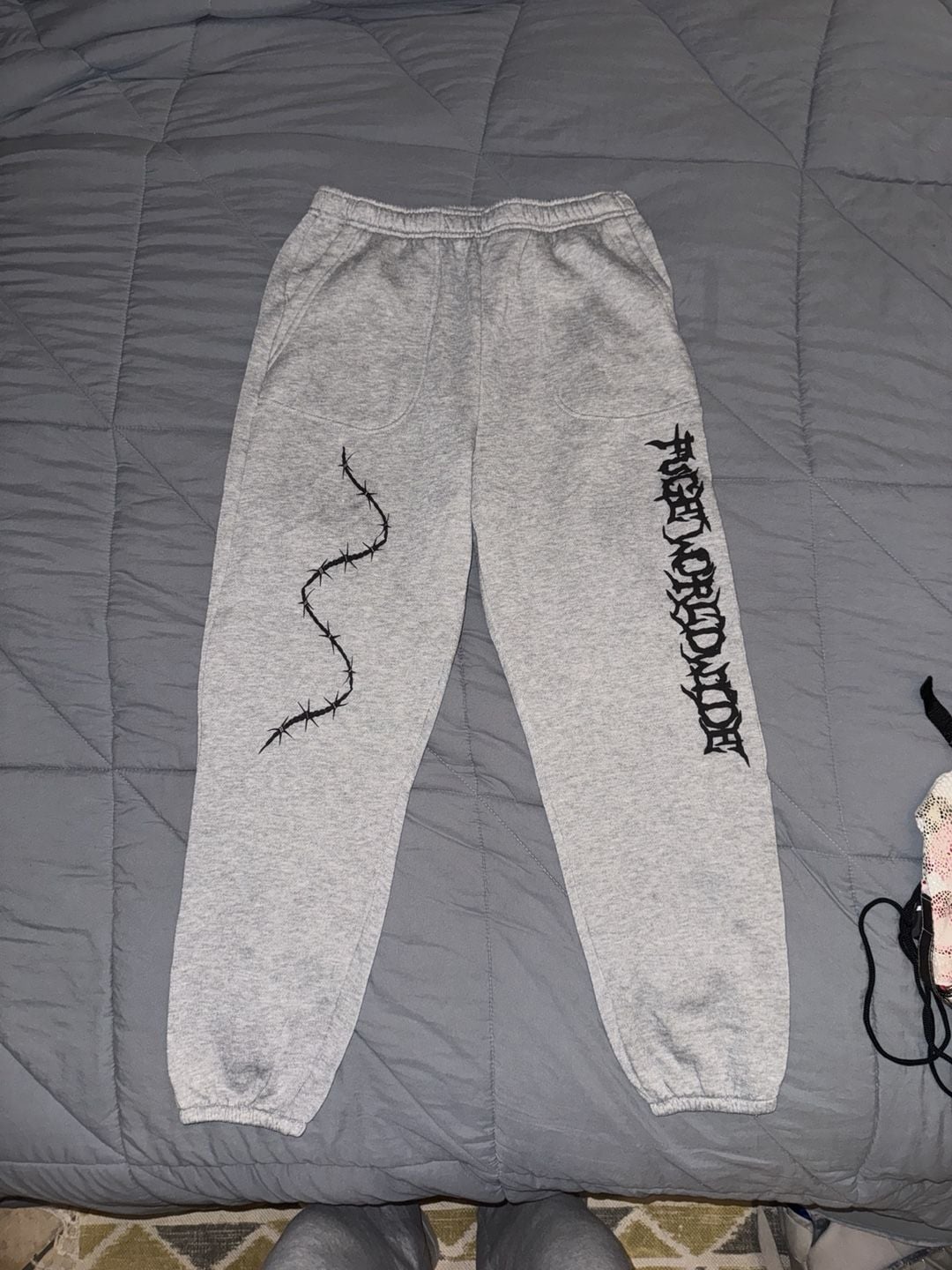 Fuge Worldwide Sweatpants Size XL Grey Barbwire Graphic 2