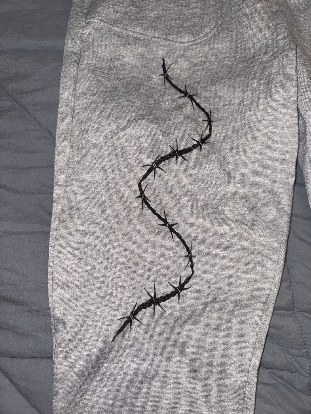 Fuge Worldwide Sweatpants Size XL Grey Barbwire Graphic 5