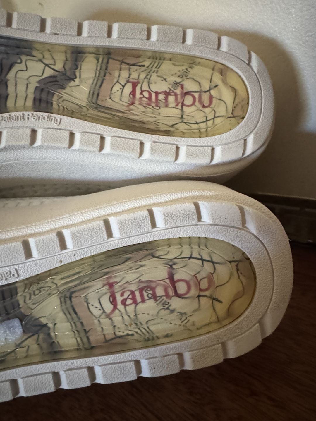 Jambu Jenny Knit Size 9M White Sneakers Relax Foam 8