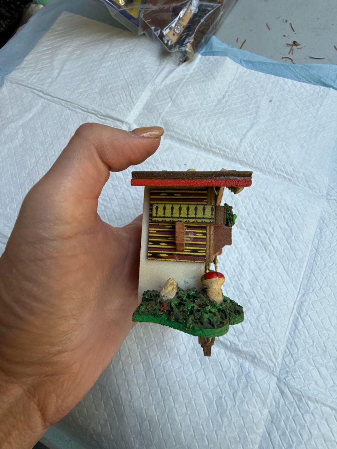Vintage German Chalet Miniature Cuckoo Clock Wooden 3