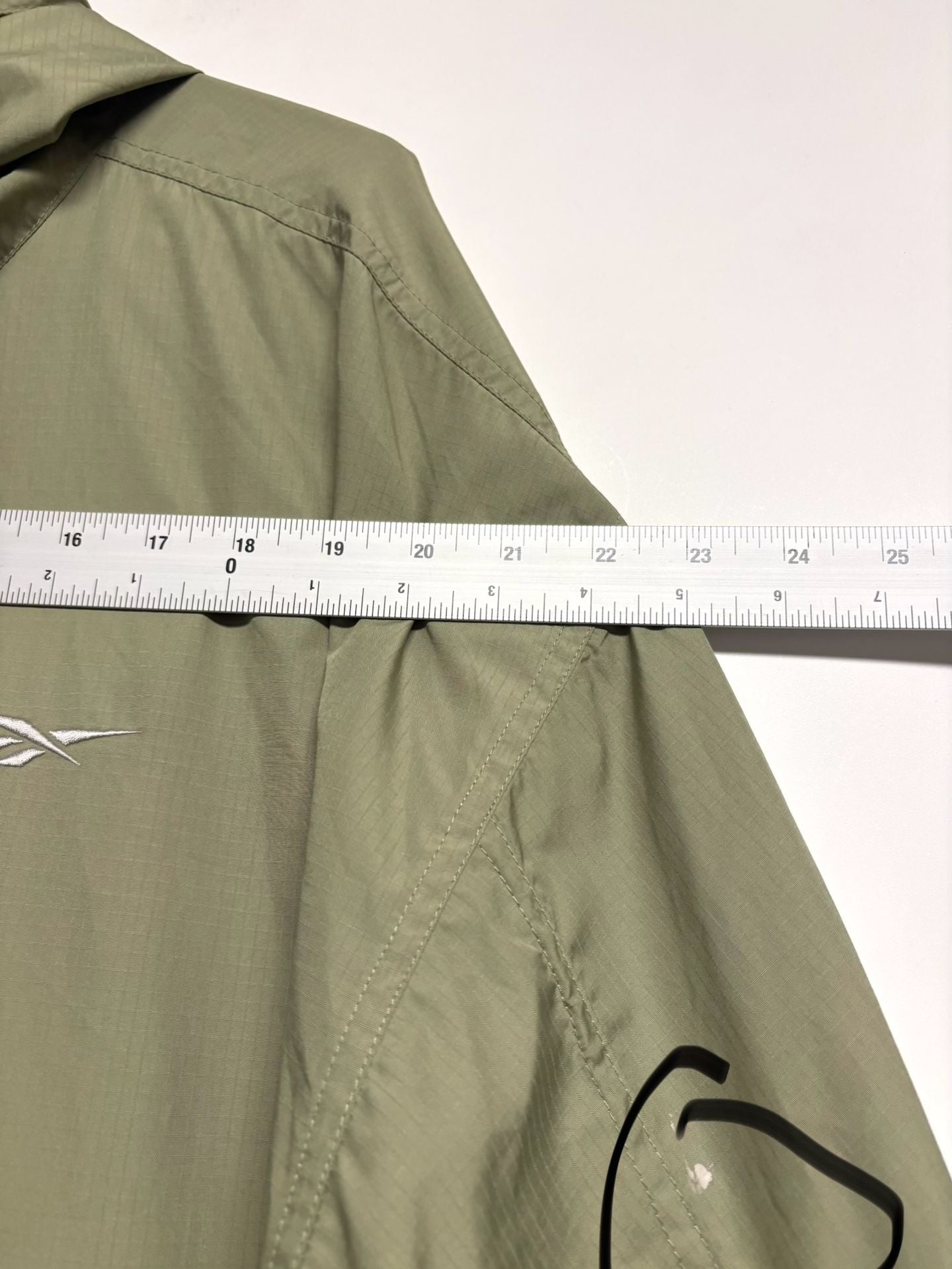 Reebok Hooded Jacket Size XL Khaki Windbreaker 10