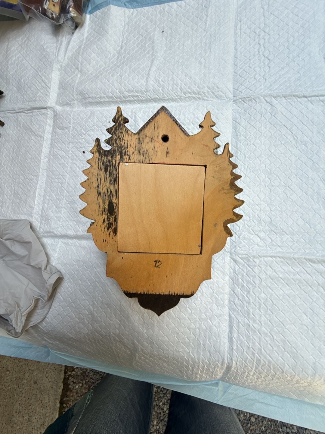 Vintage Hand Painted German Black Forest Chalet Cuckoo Clock. 2