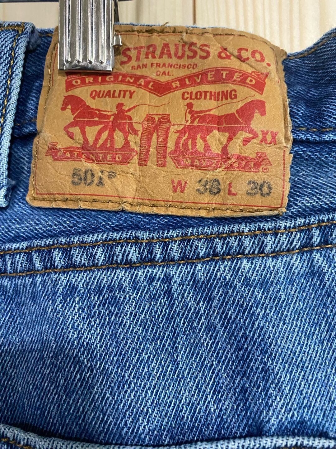 Levi's 501 Size 38x30 Blue Denim Straight Leg Button Fly Jeans 7