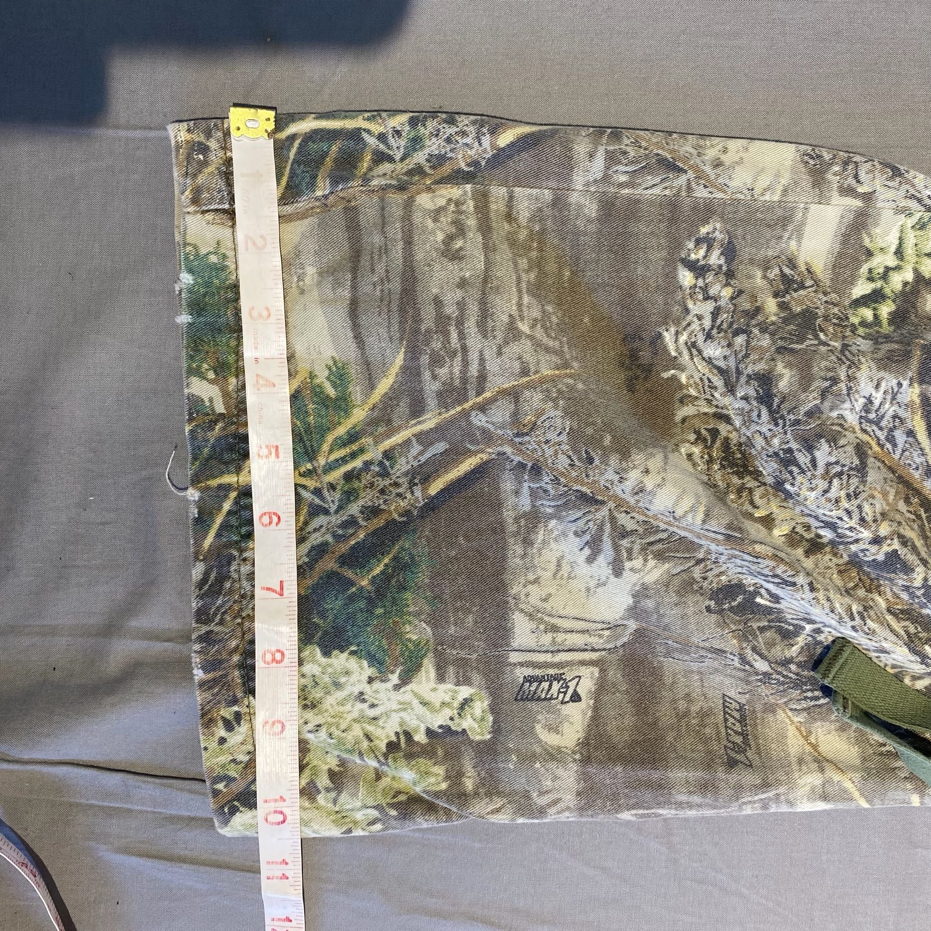 Realtree Girl Cargo Pants Size 30/10 Camo Hunting Wide Leg 8