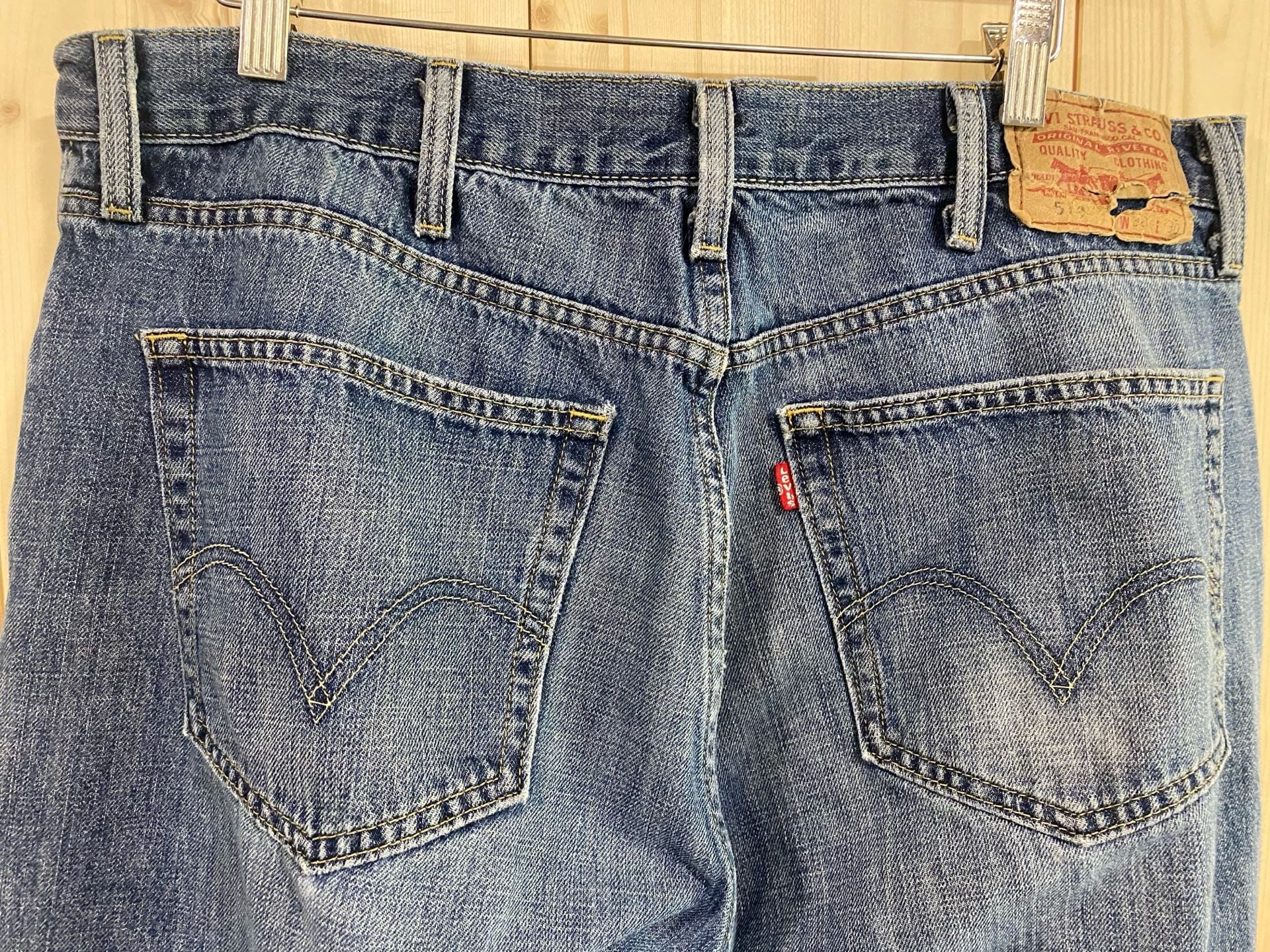 Levi's 514 Slim Straight Jeans W38 x L30 Blue Distressed Denim 7