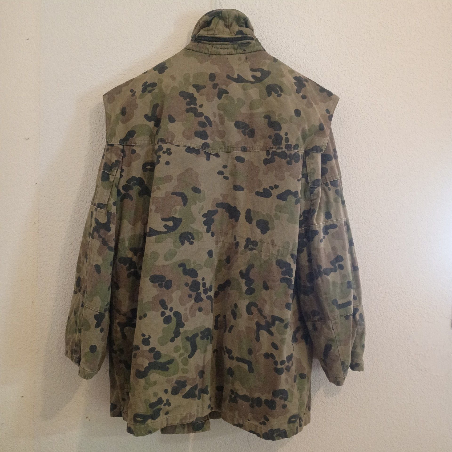 Military Camouflage Field Jacket Size Medium 3