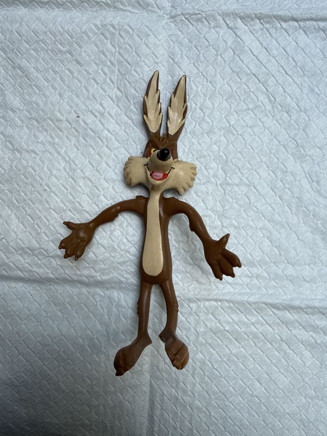 Vintage Looney Tunes Wile E Coyote Bendy Action Figure 1