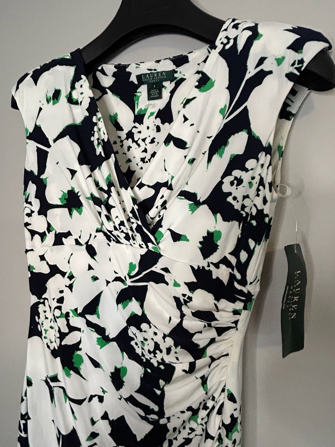 Lauren Ralph Lauren Floral Dress Size 2 Black White Green V-Neck Ruched 5