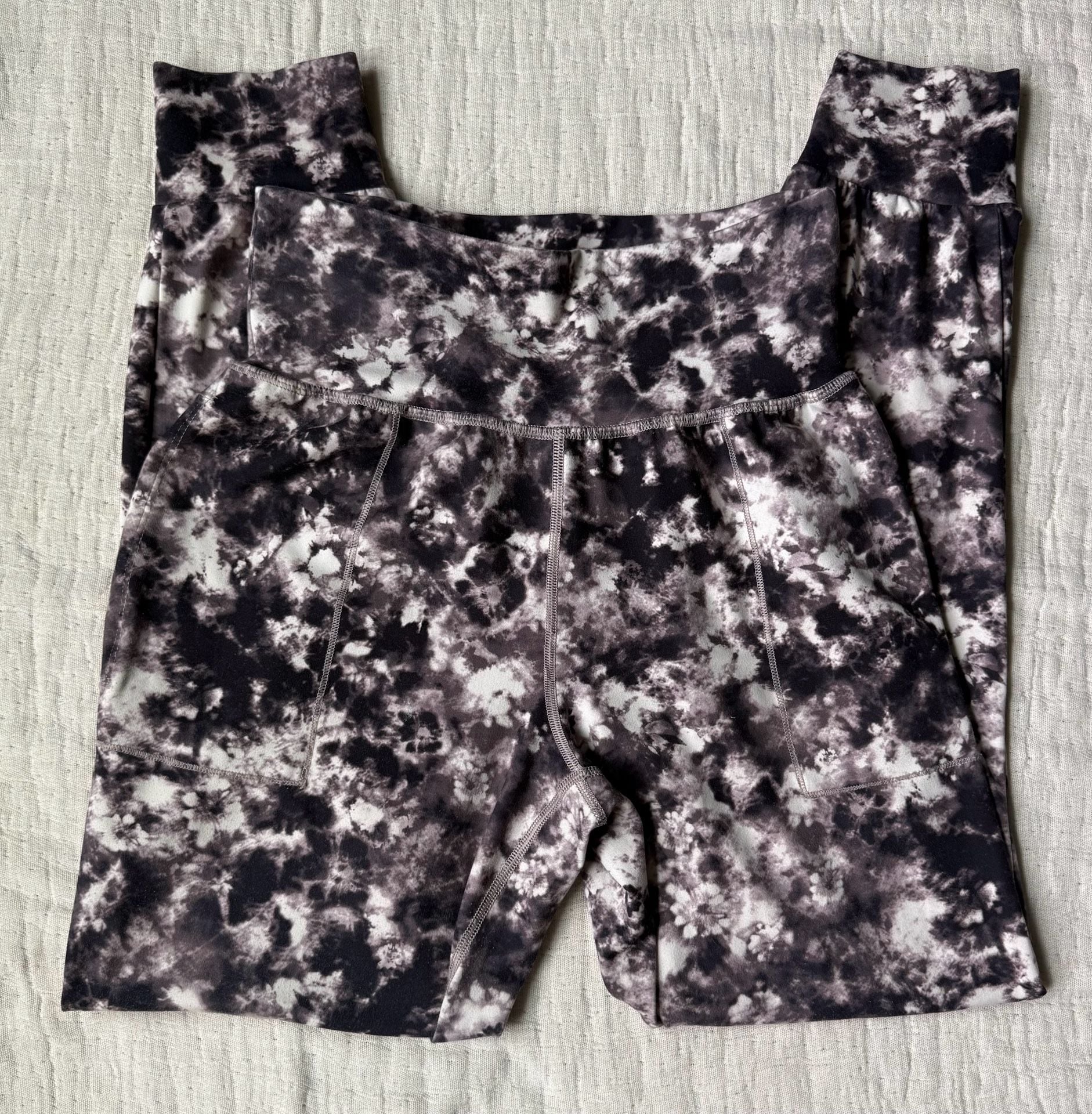 Athleta Salutation Printed Jogger Tie Dye 2
