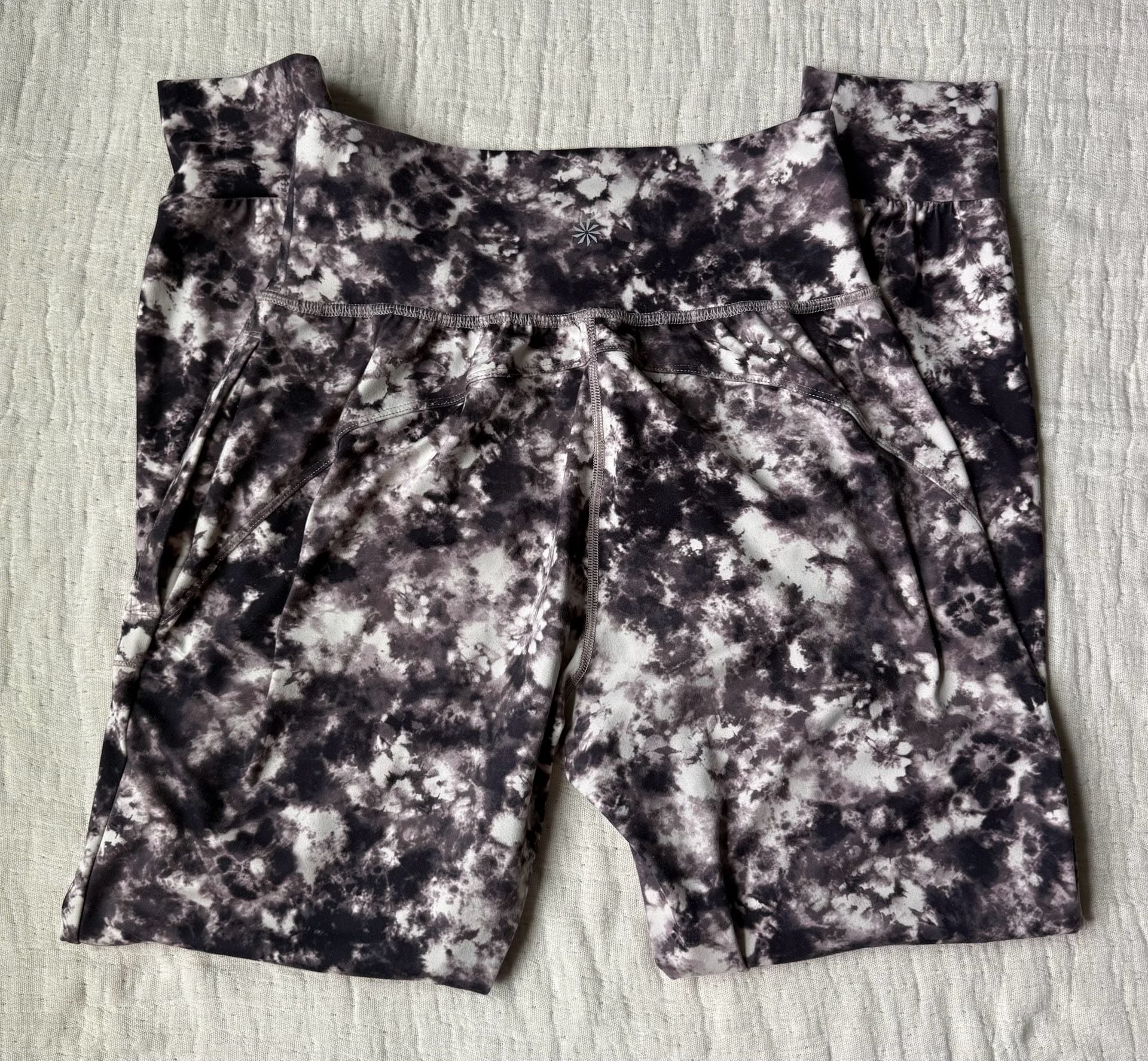Athleta Salutation Printed Jogger Tie Dye 5