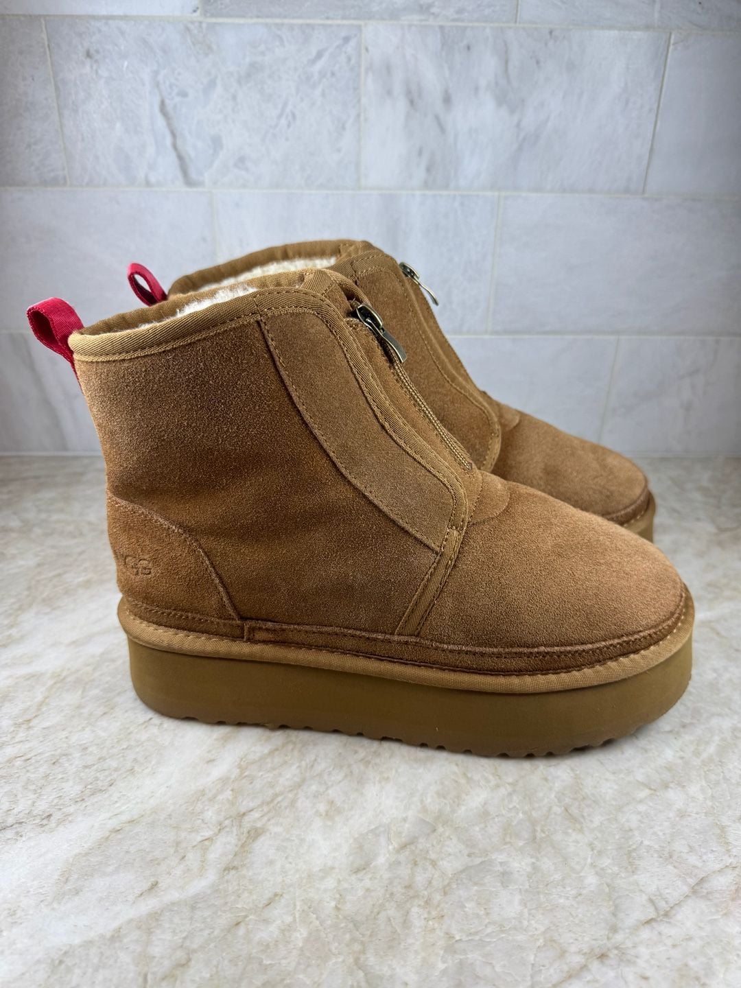 UGG Neumel Zip Platform Boots Chestnut Suede Sheepskin Women’s Size 8 4