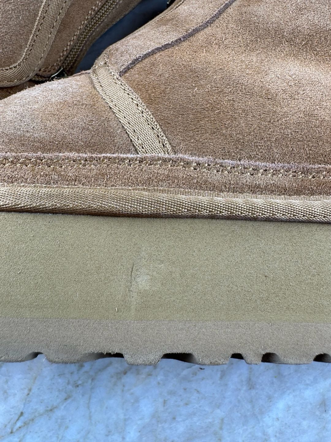UGG Neumel Zip Platform Boots Chestnut Suede Sheepskin Women’s Size 8 9