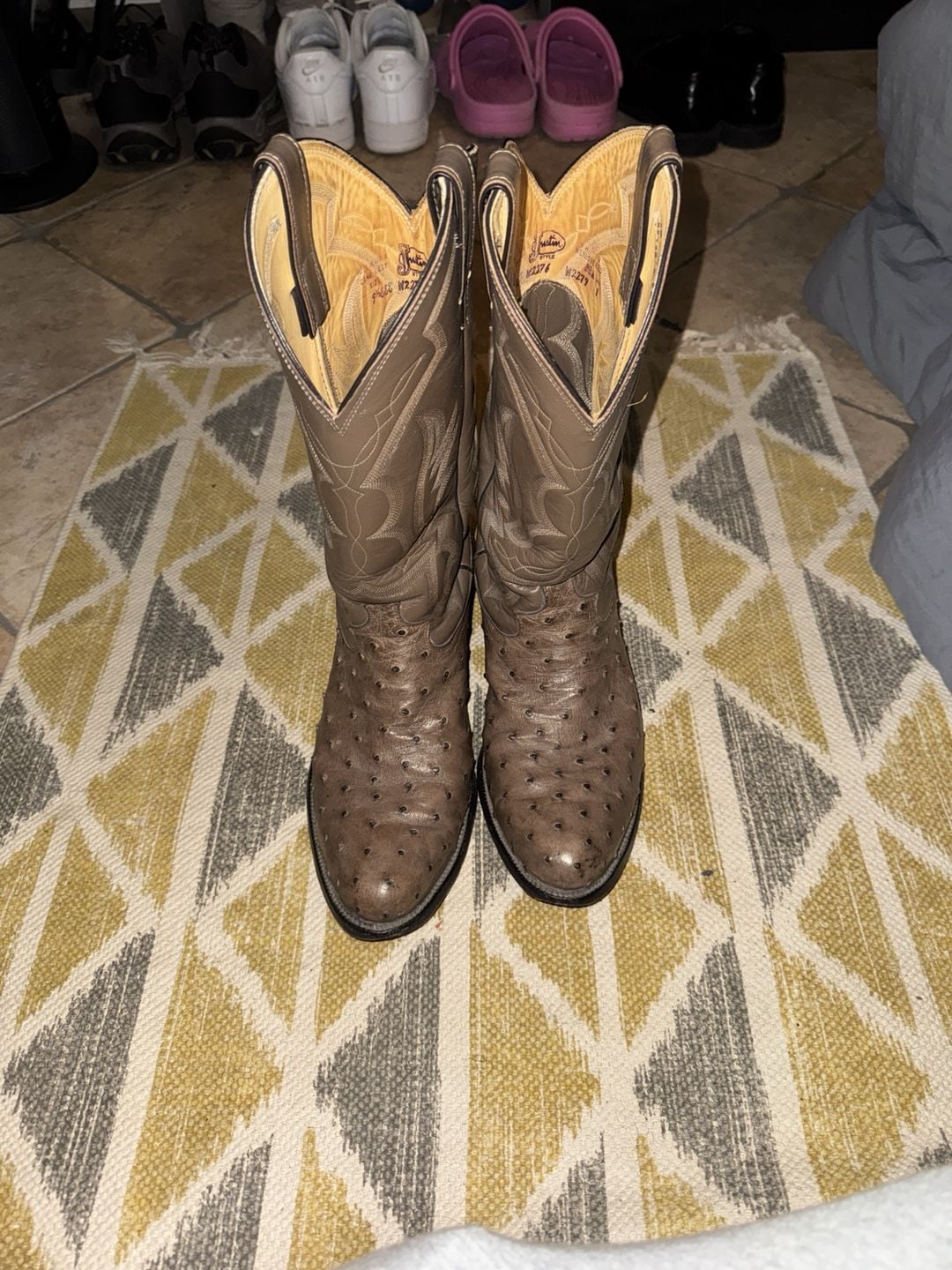 Vintage Justin 1980s Full Quill Ostrich
Western Boots 9